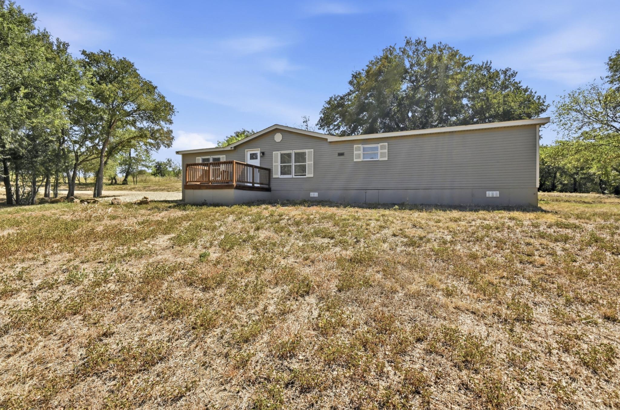871 Political RD, Lockhart, TX 78644