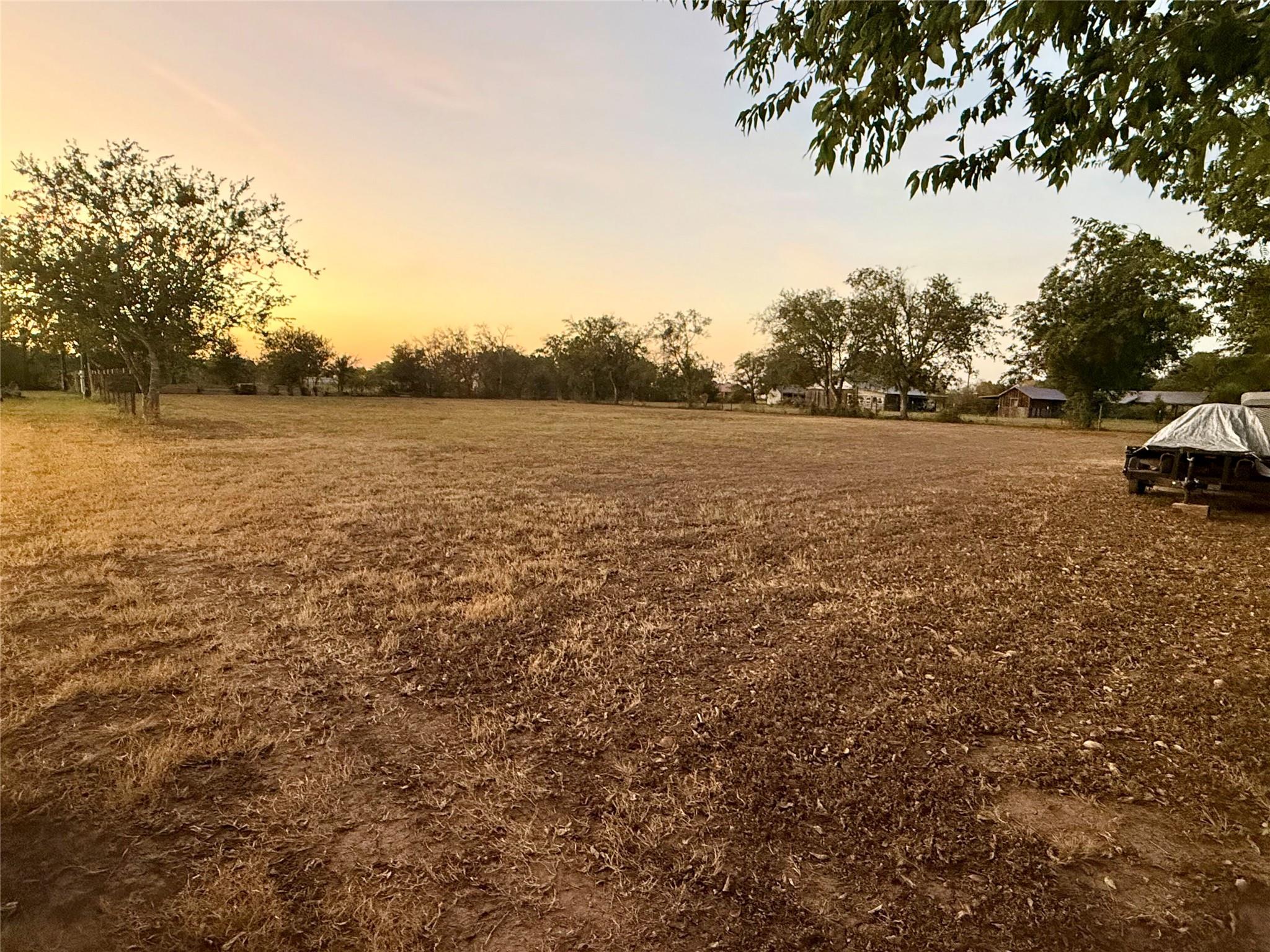 2206 Sandra LN, Webberville, TX 78653