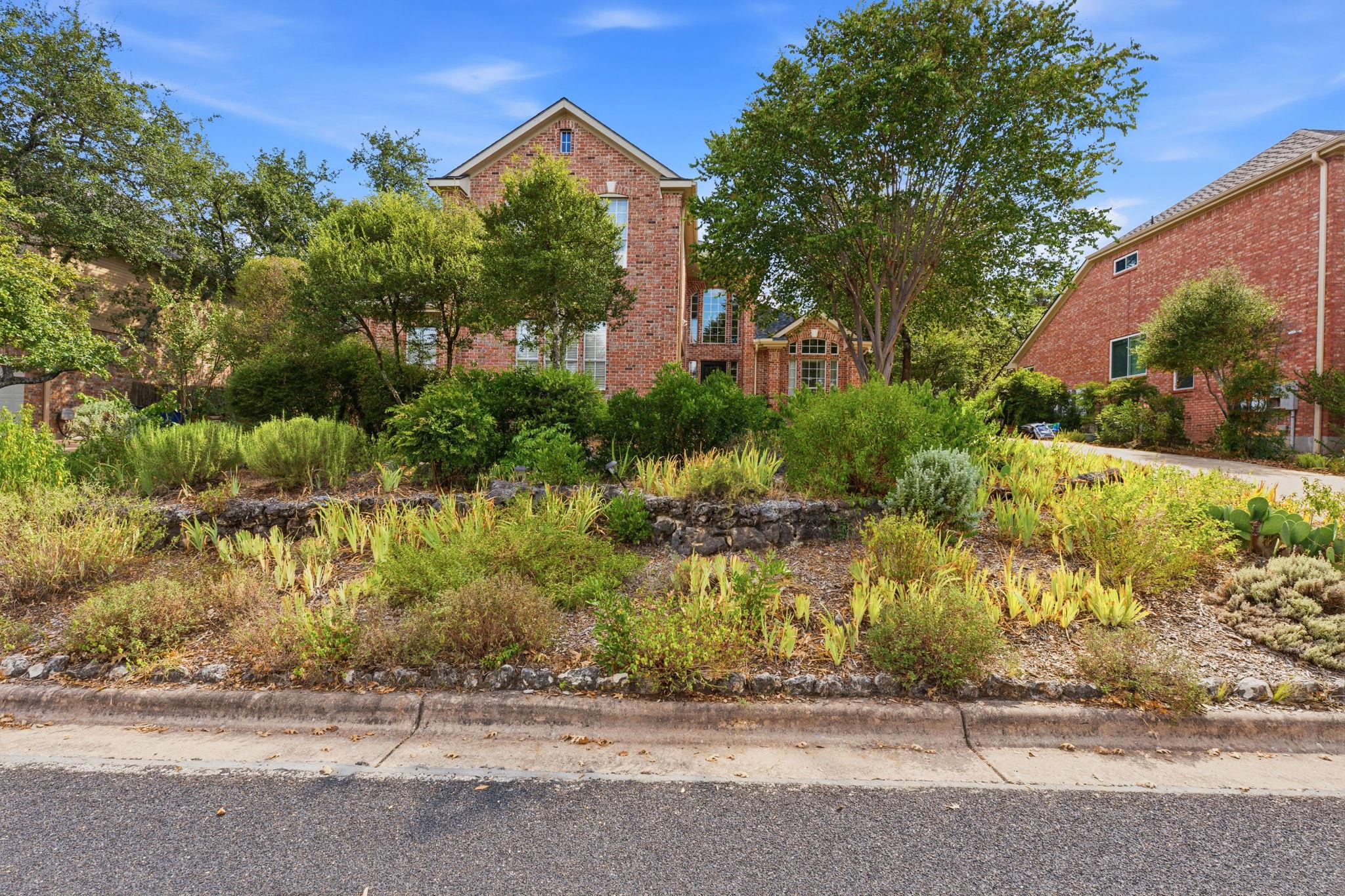 10505 Grand Oak CIR, Austin, TX 78750