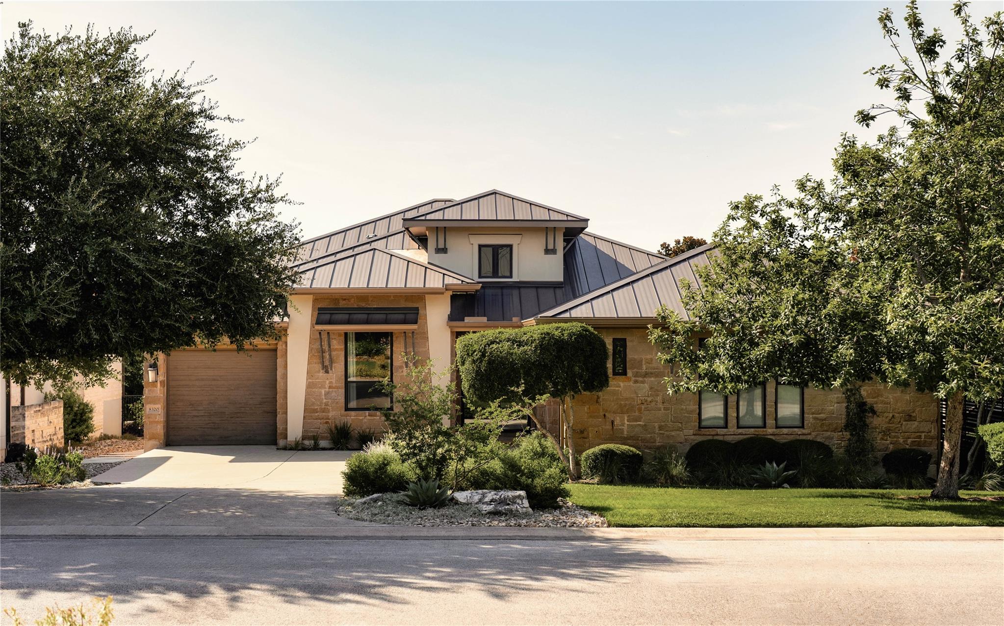 8320 Carranzo DR, Austin, TX 78735