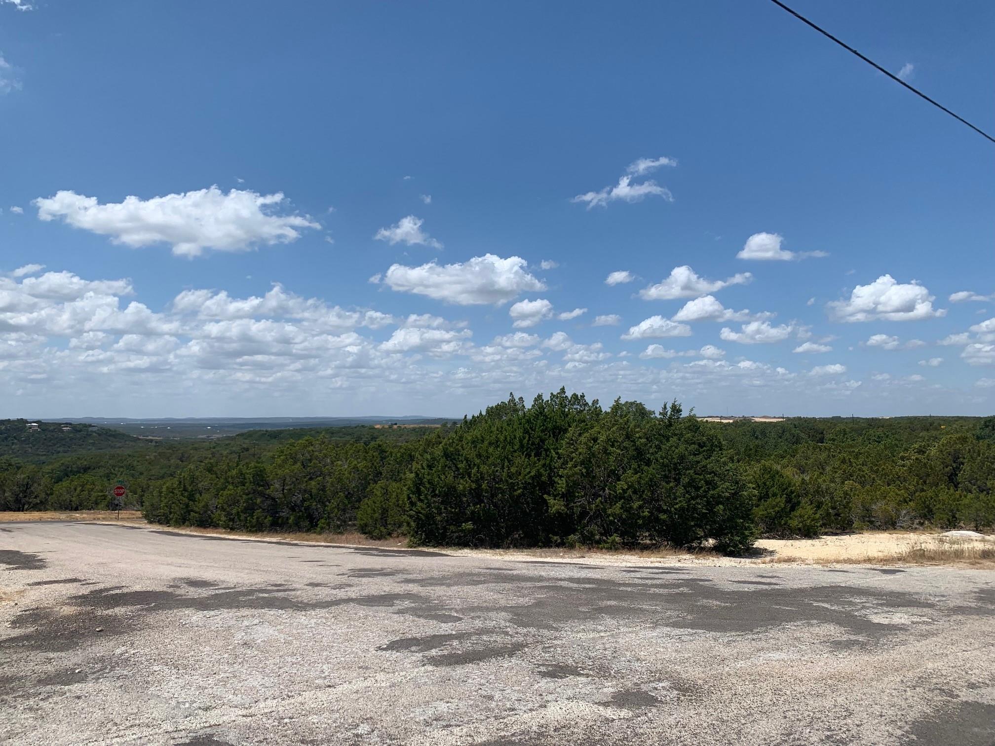 8506 Bronco LN, Lago Vista, TX 78645