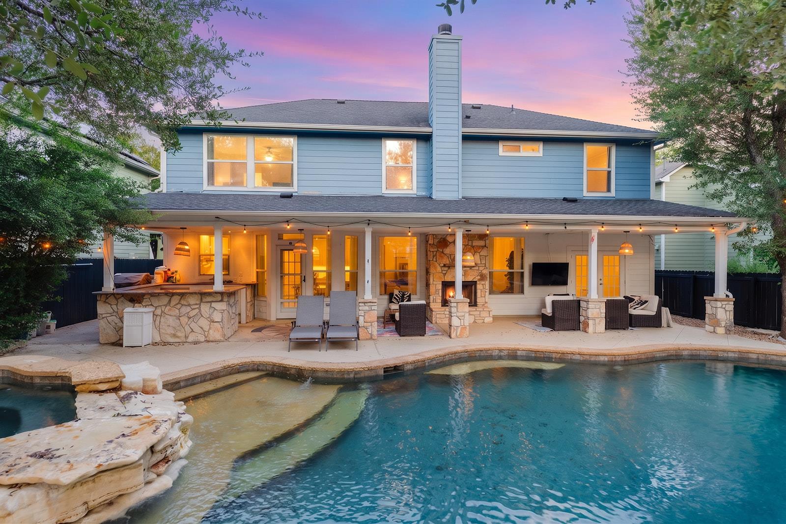 9520 Prescott DR, Austin, TX 78749
