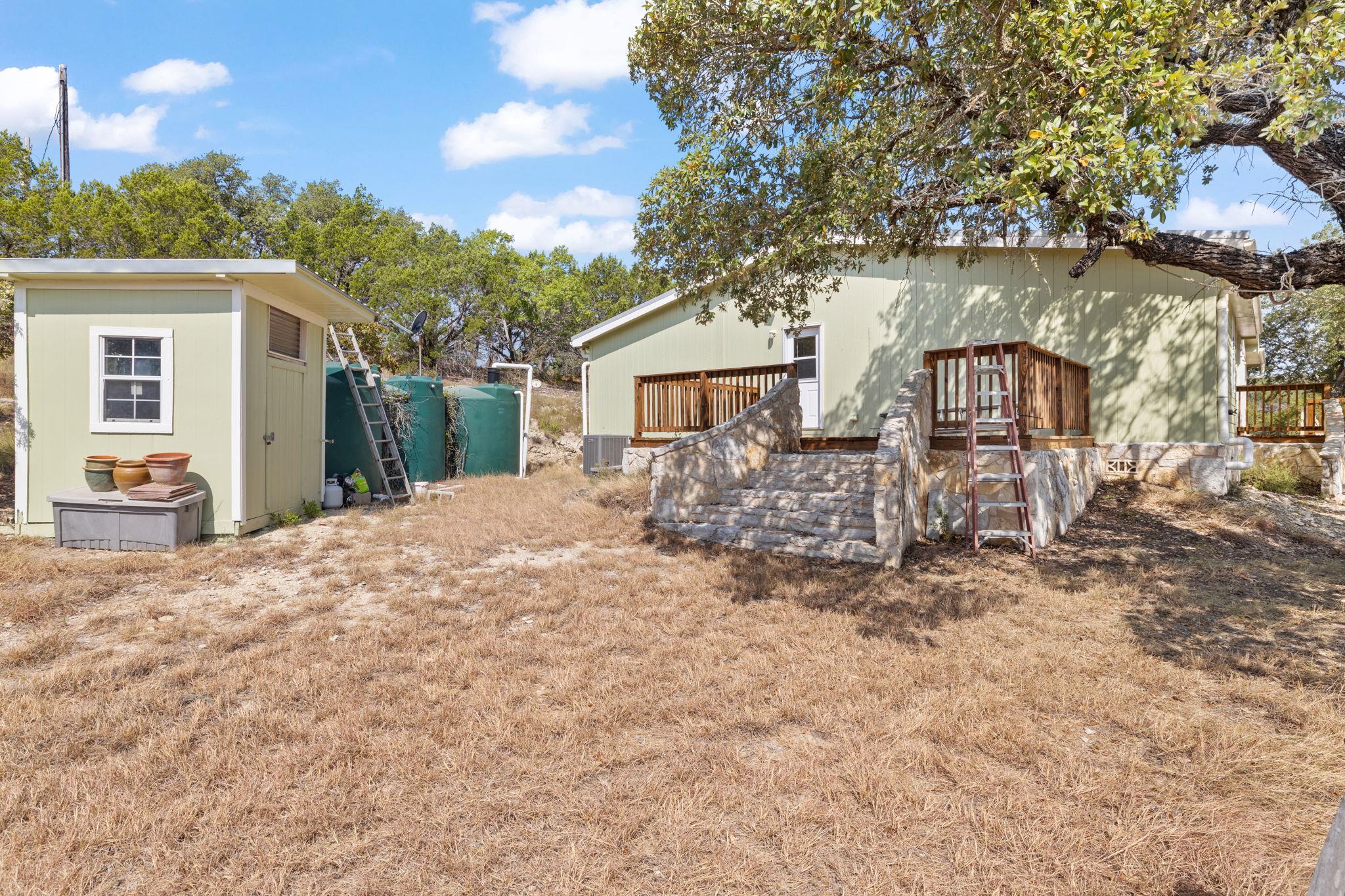 601 Lost Valley RD, Dripping Springs, TX 78620