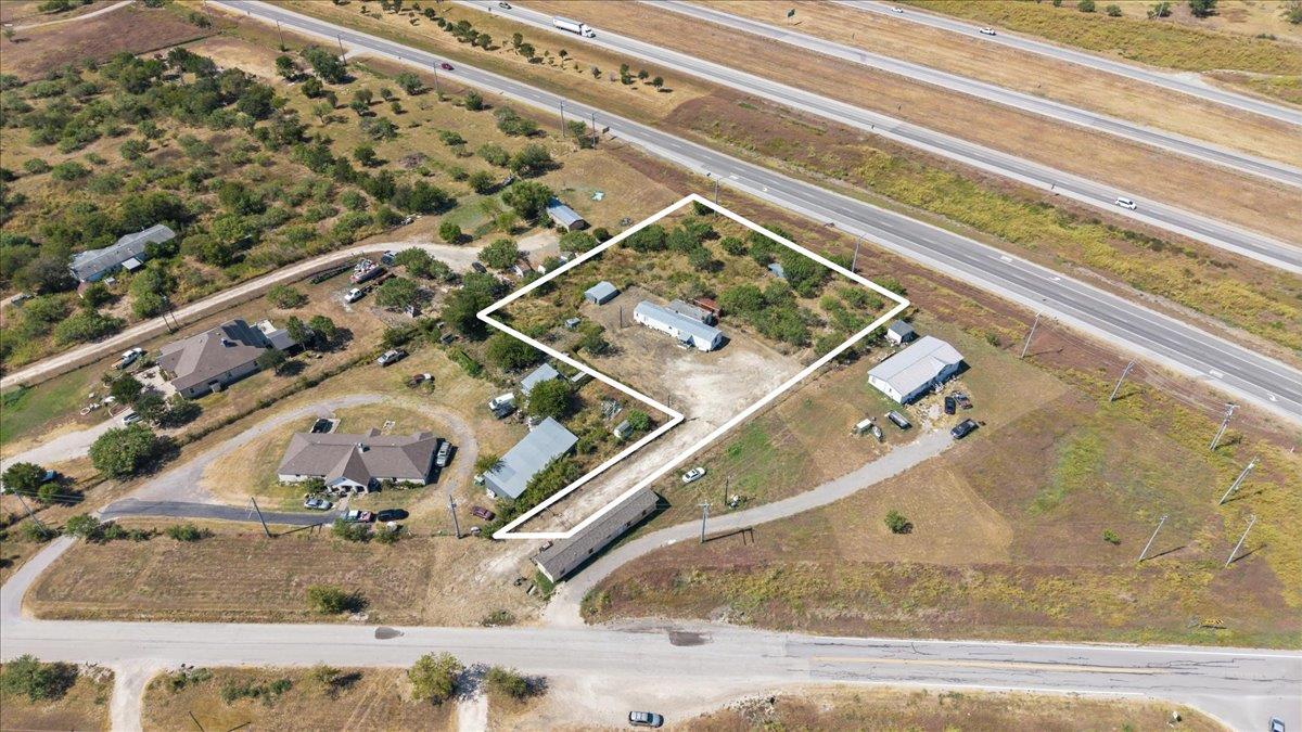 3731 Homannville TRL, Lockhart, TX 78644