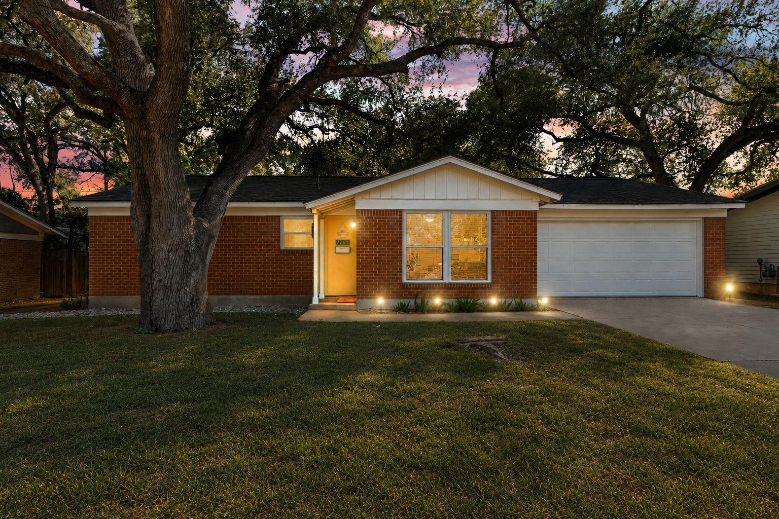 2003 Fair Oaks DR, Austin, TX 78745