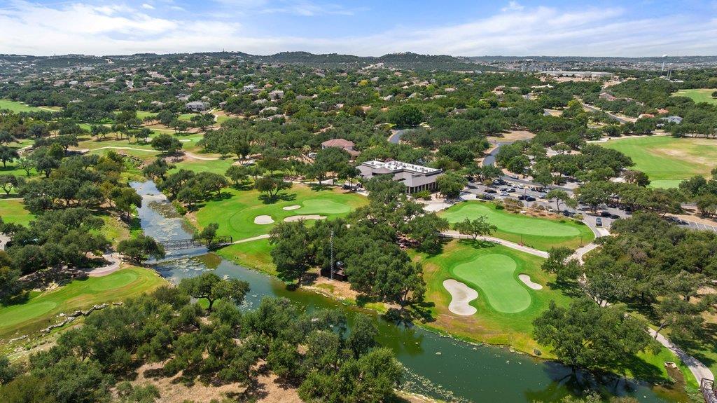 5 Tiburon CT, The Hills, TX 78738