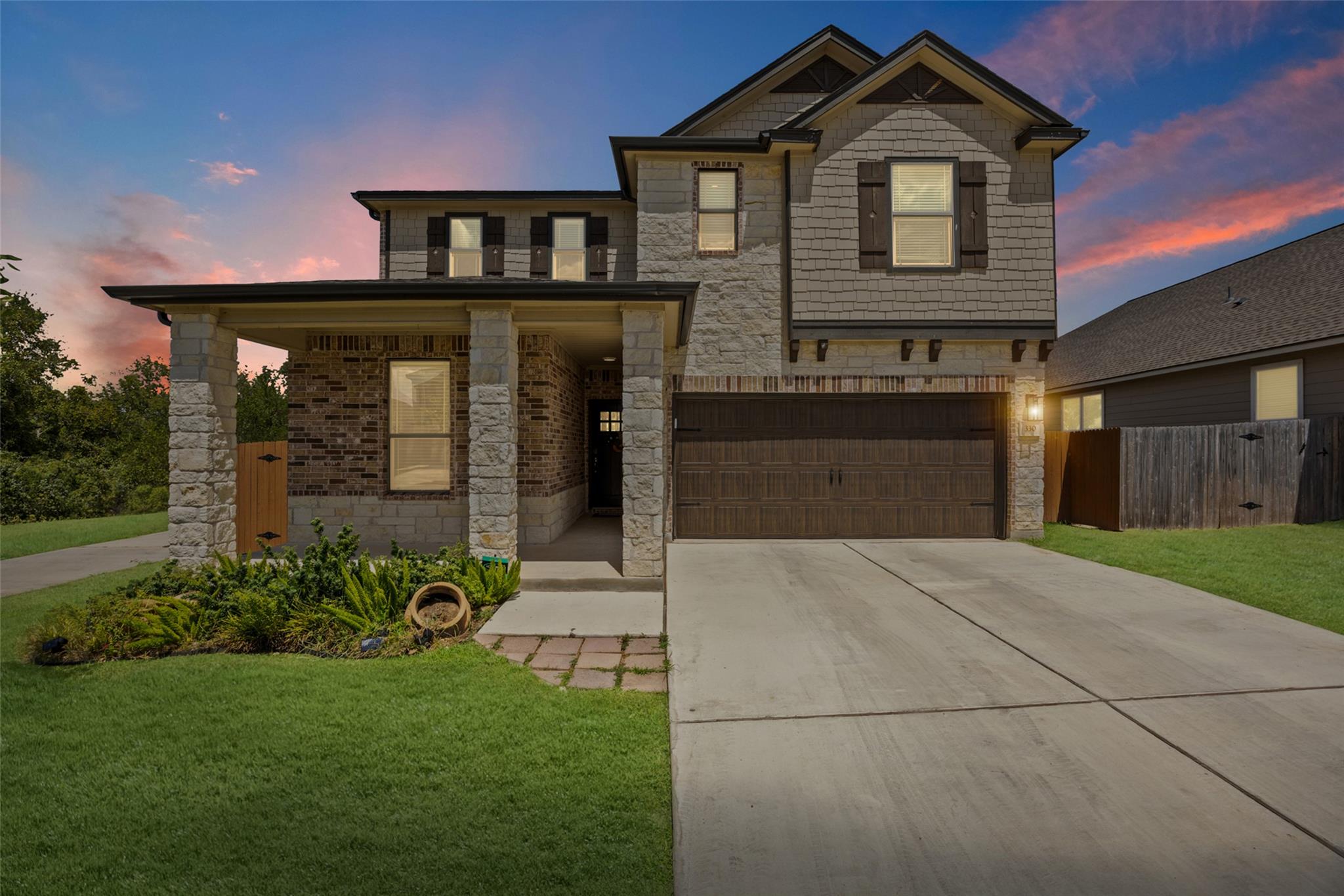 330 Linden ST, Bastrop, TX 78602