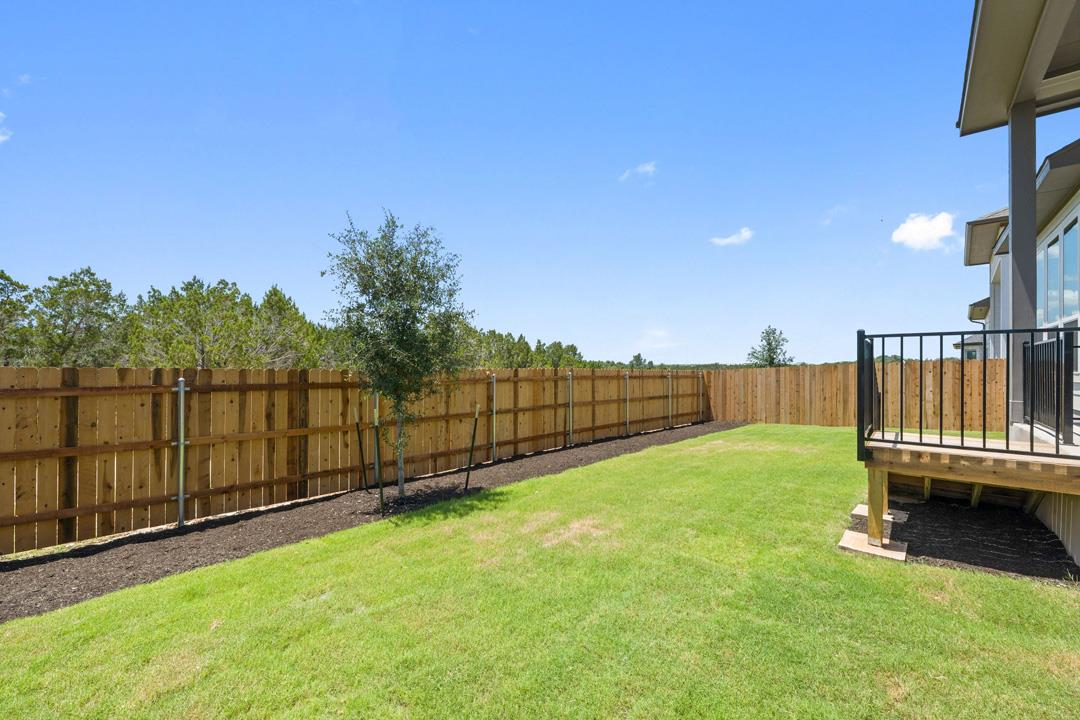 211 Craigends Yew Ln, Dripping Springs, TX 78620