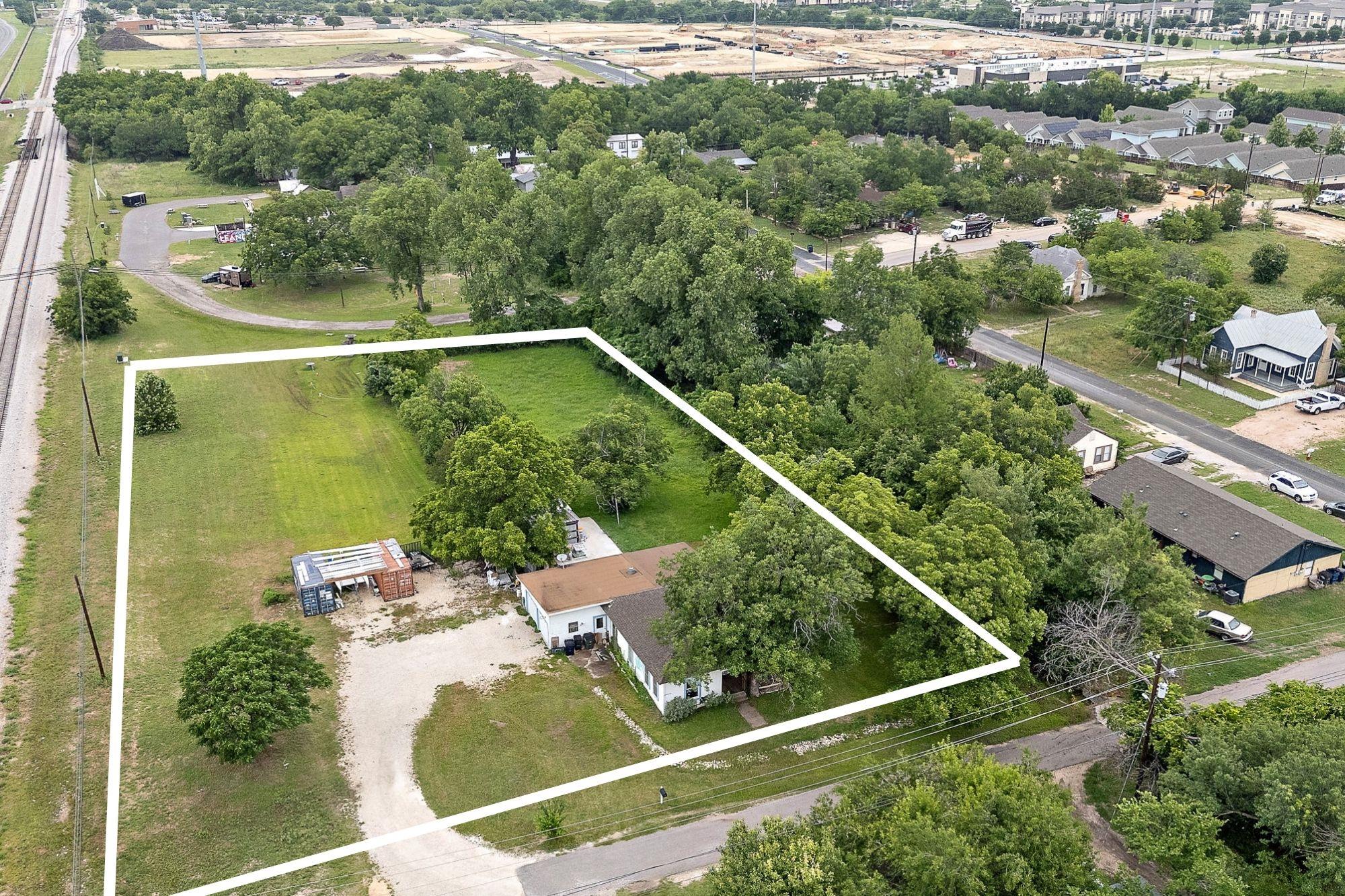 103 E Willis ST, Leander, TX 78641