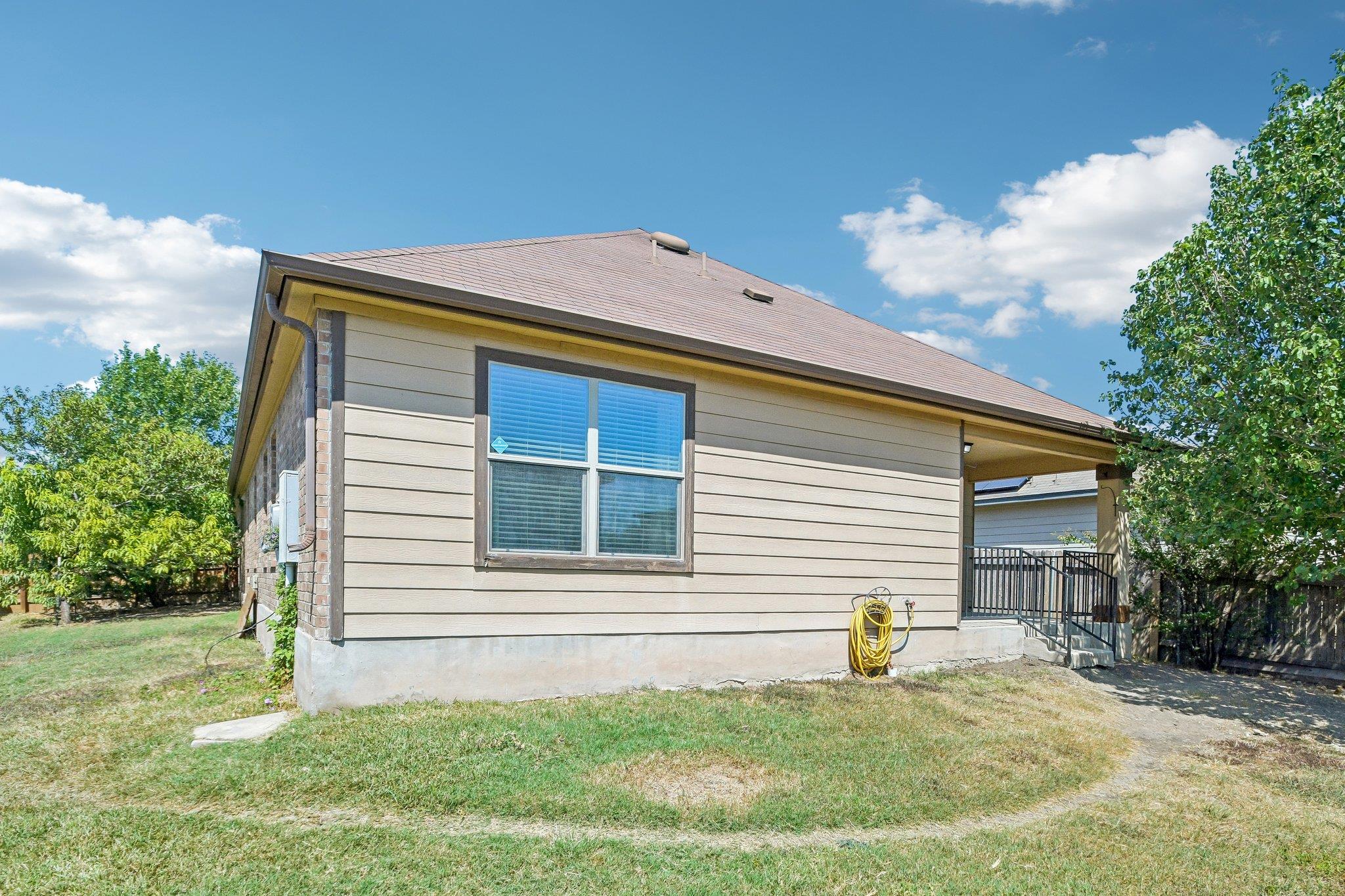 260 Cushman DR, Kyle, TX 78640