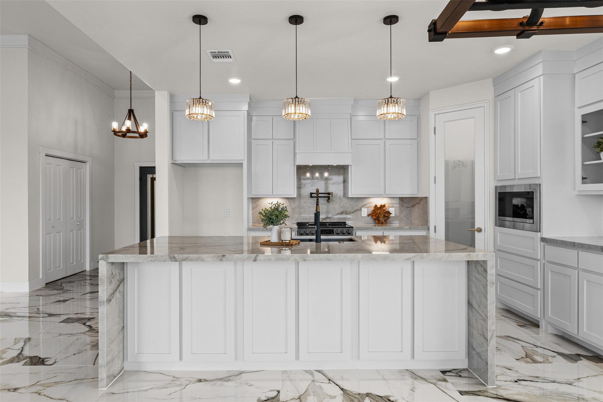 4815 Fm 485, Buckholts, TX 76518