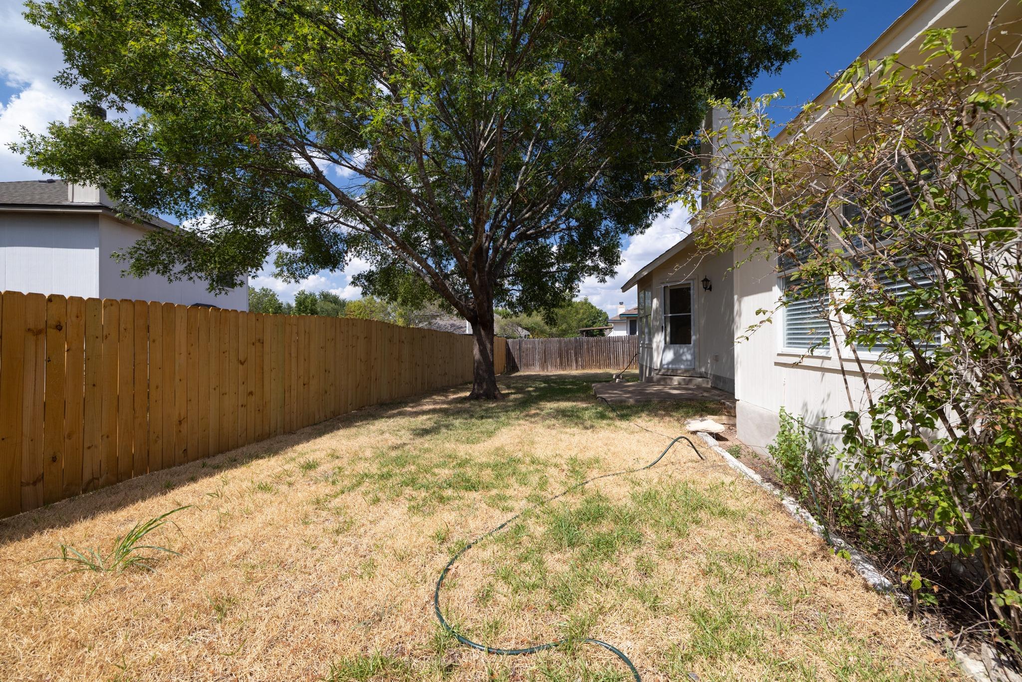 18 Azalea DR, Georgetown, TX 78626