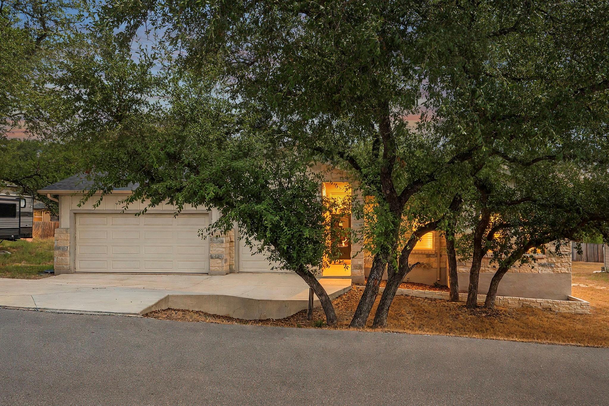 21208 Santa Rosa Ave, Lago Vista, TX 78645