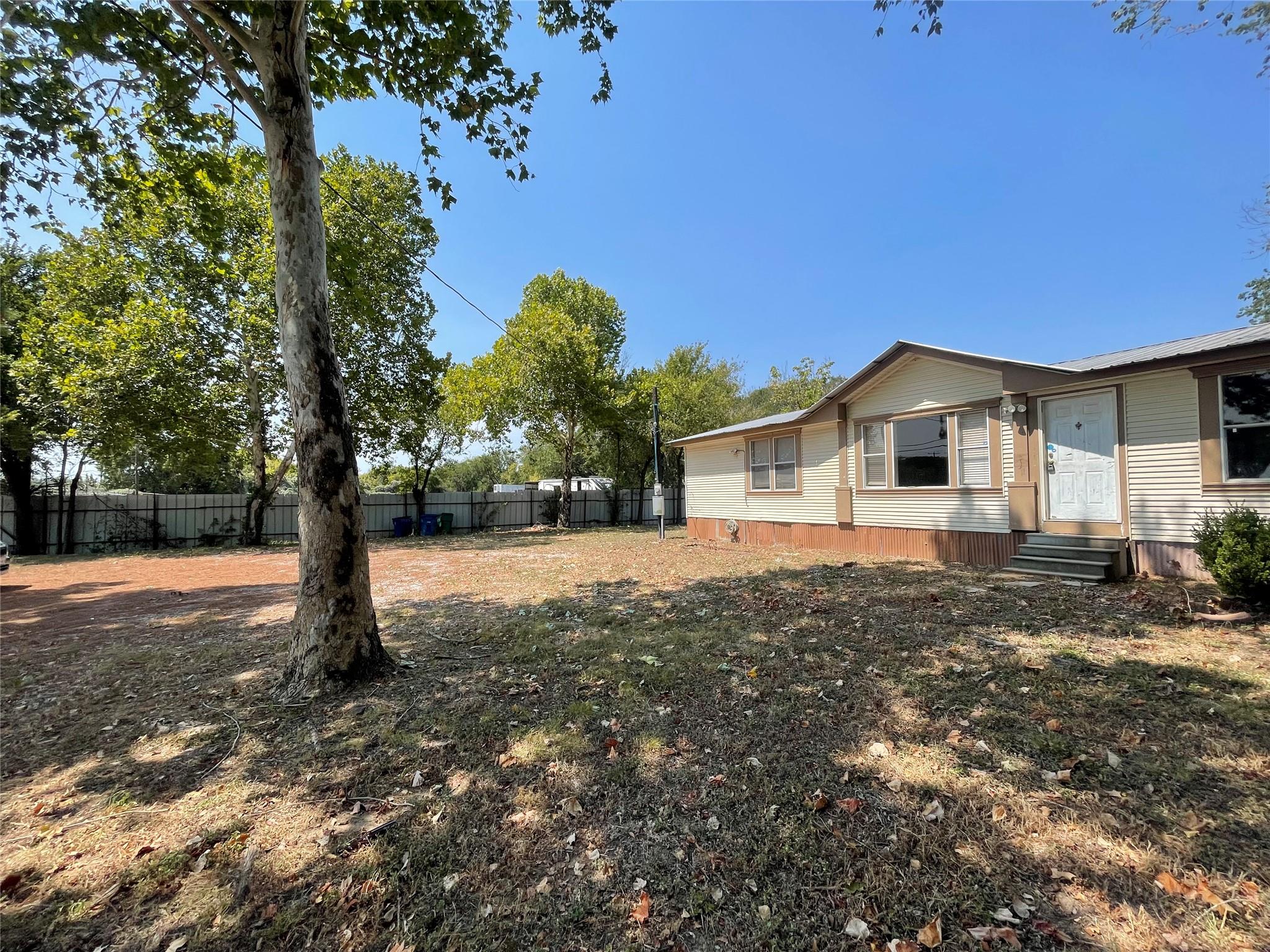262 Highway 290 E, Elgin, TX 78621