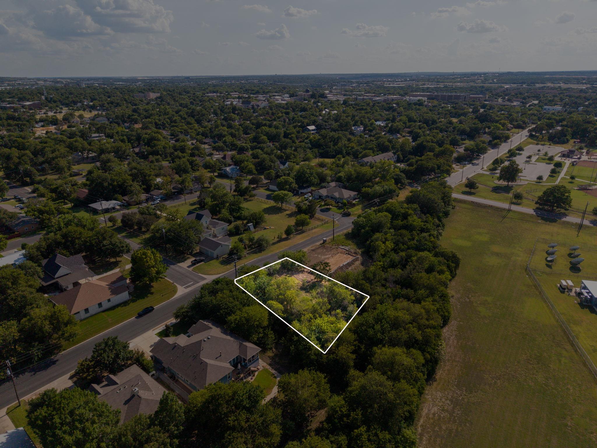 707 E 2nd ST, Georgetown, TX 78626