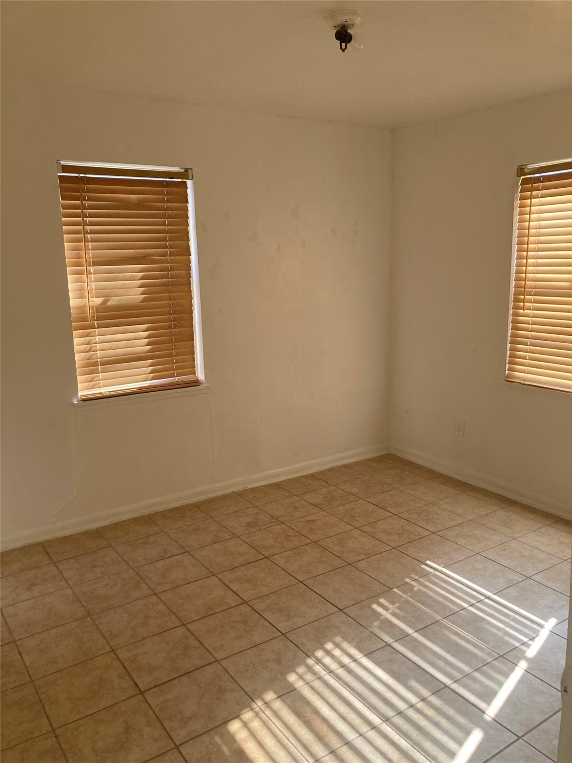 205 E Hoover Ave, Killeen, TX 76541
