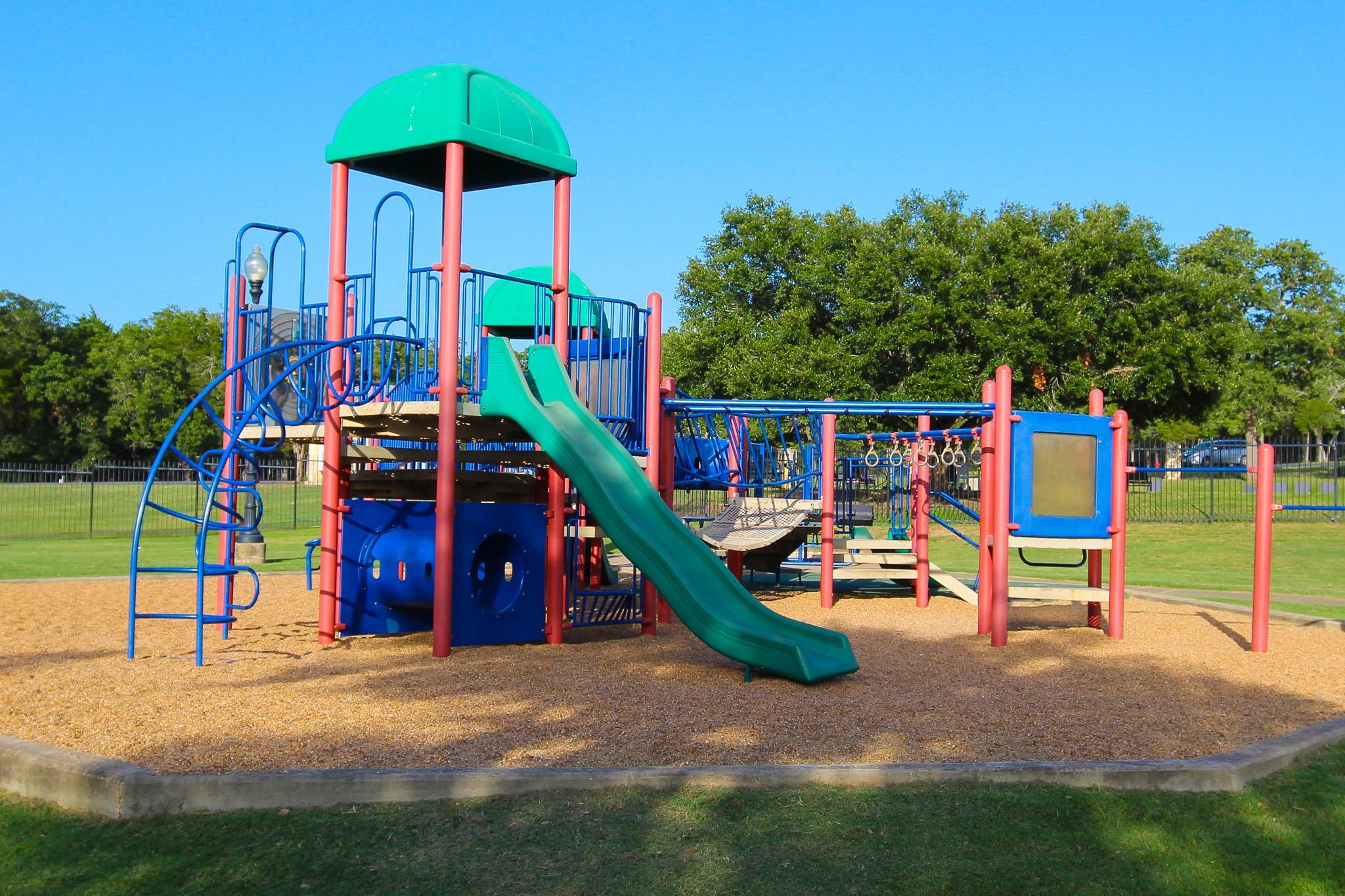 168 Gaston DR, Bastrop, TX 78602