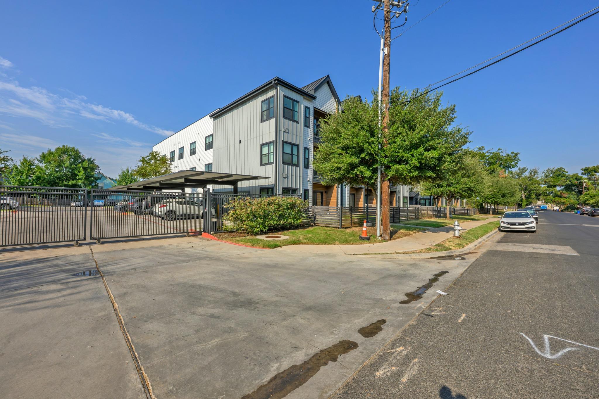 3101 Govalle Ave #105, Austin, TX 78702