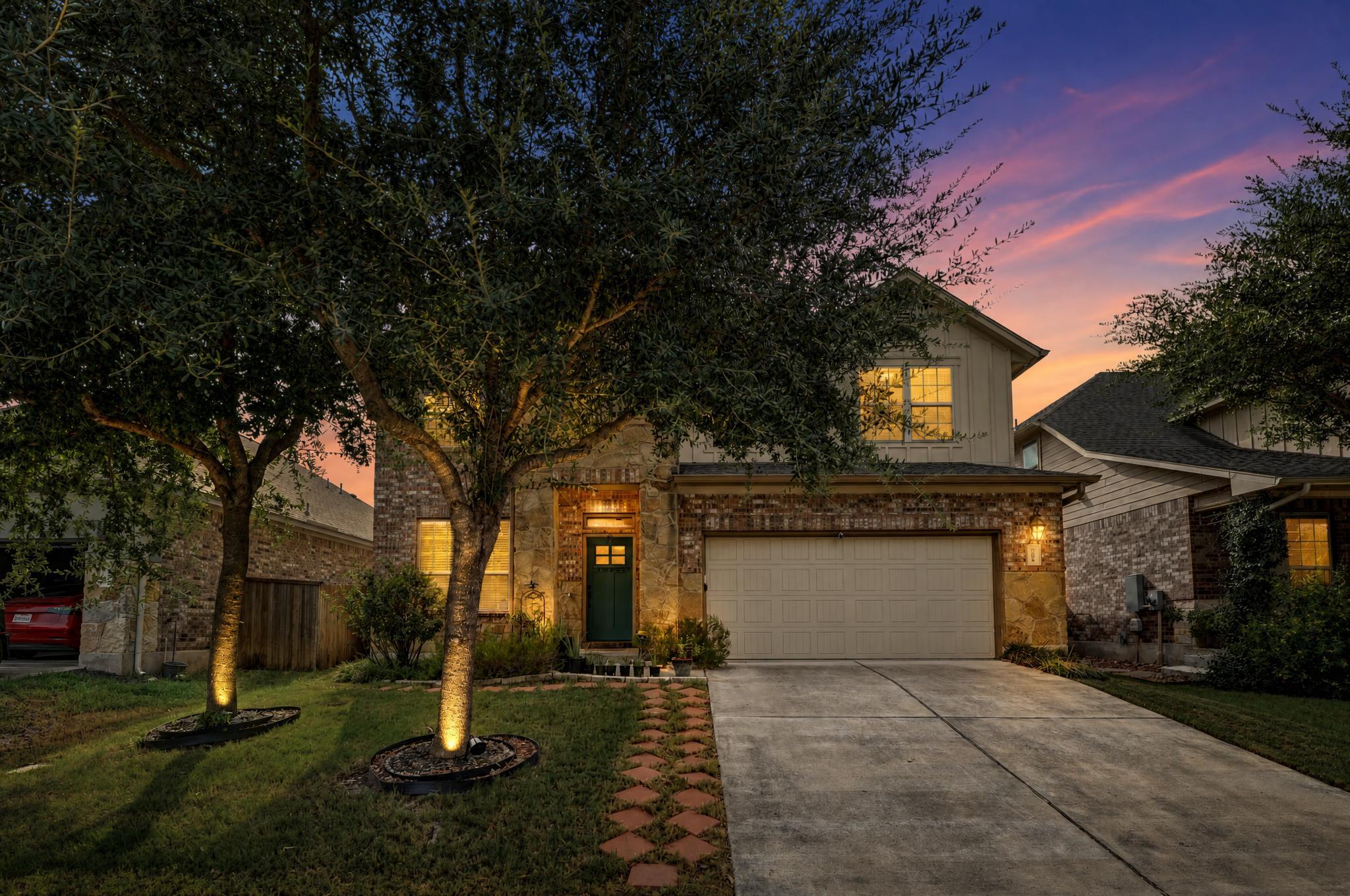 1694 Oyster CRK, Buda, TX 78610