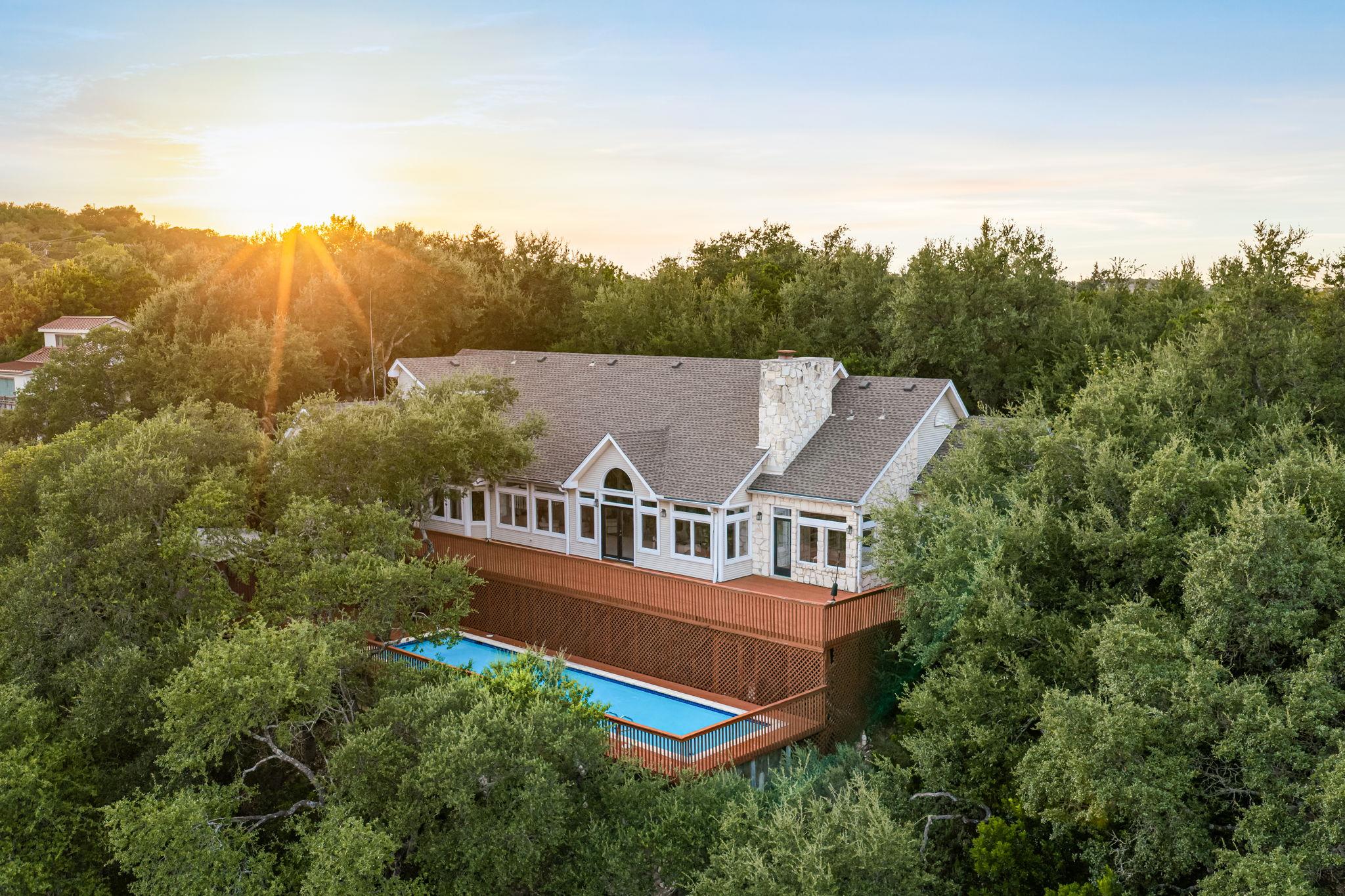 705 Windsong TRL, West Lake Hills, TX 78746