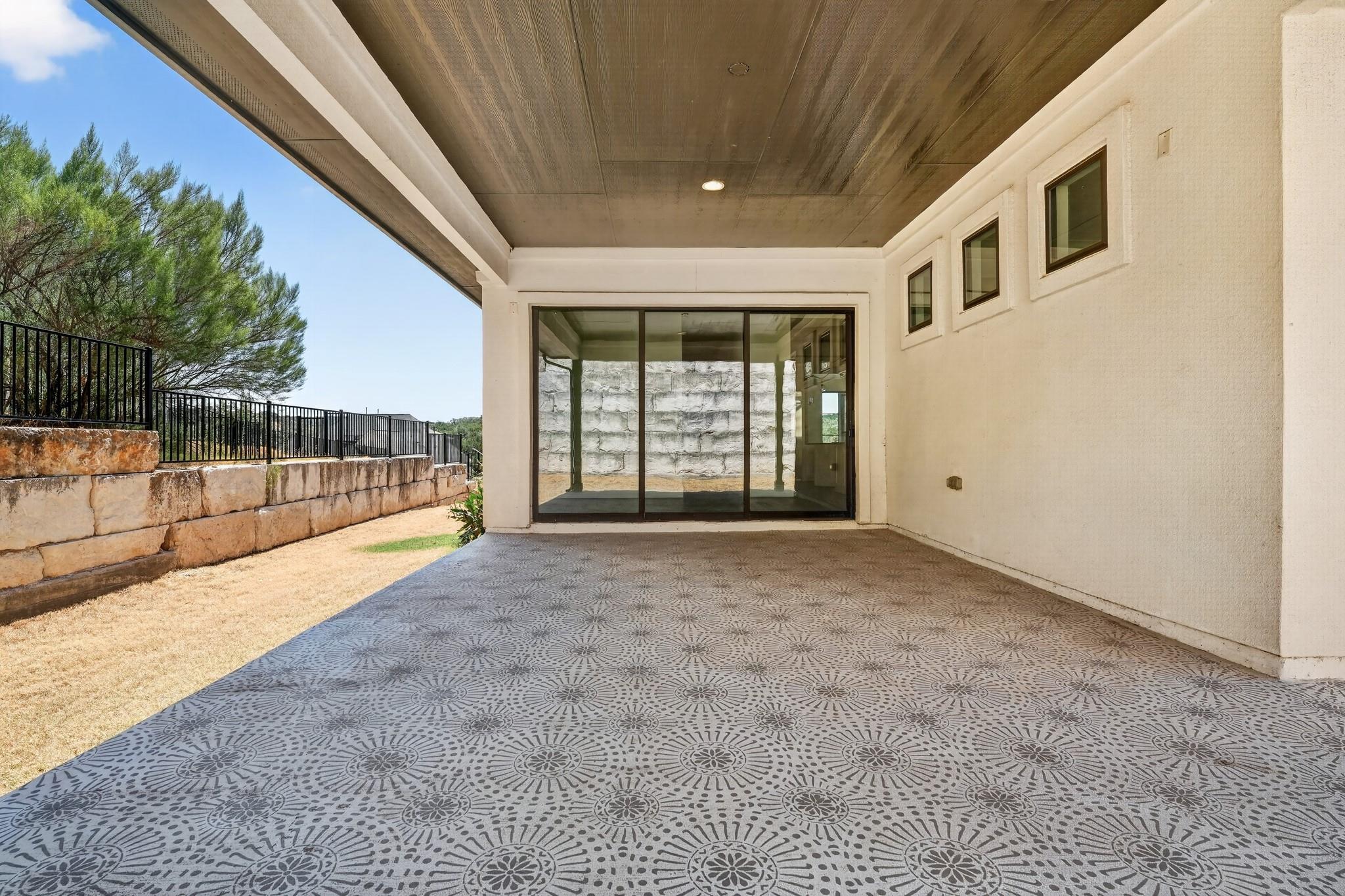 308 Lodestone LN, Austin, TX 78738
