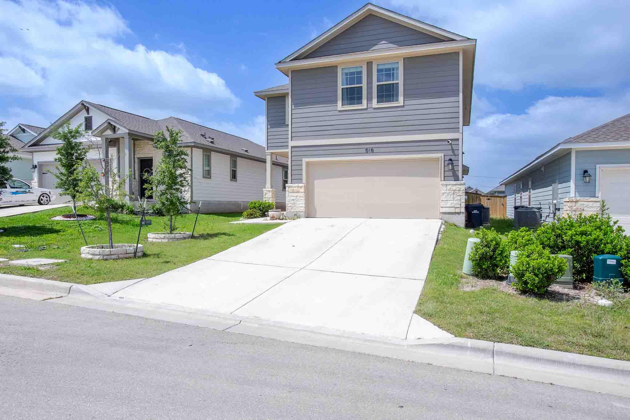 616 Barbary Coast LN, Jarrell, TX 76537