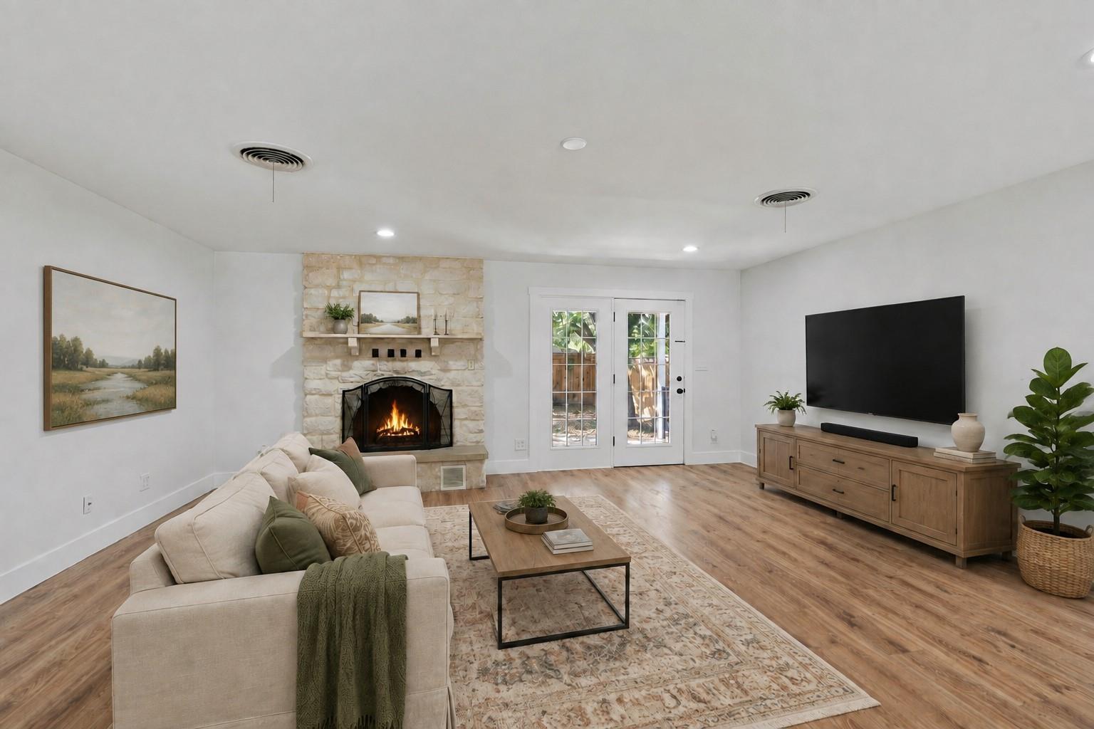 556 E 19th ST, Georgetown, TX 78626