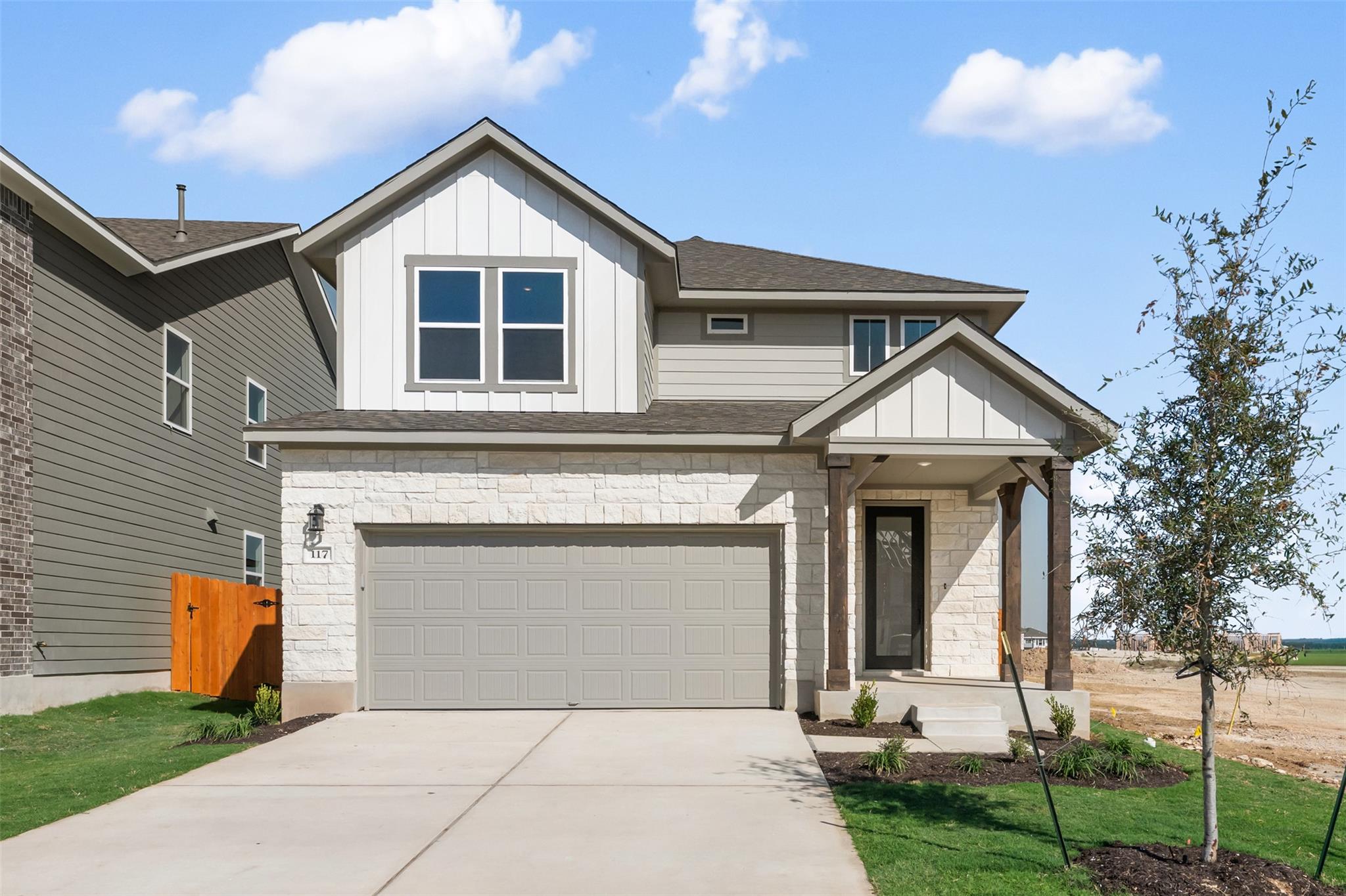 200 Clover BND, Liberty Hill, TX 78642