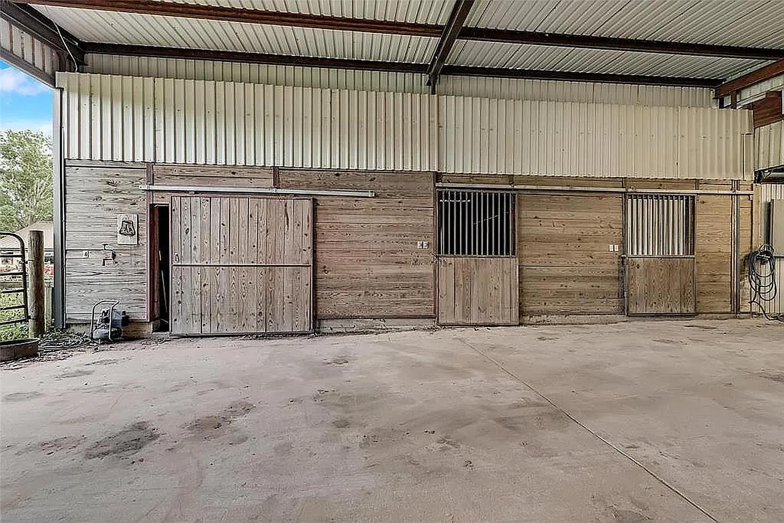 740 Fm 27 W, Streetman, TX 75859
