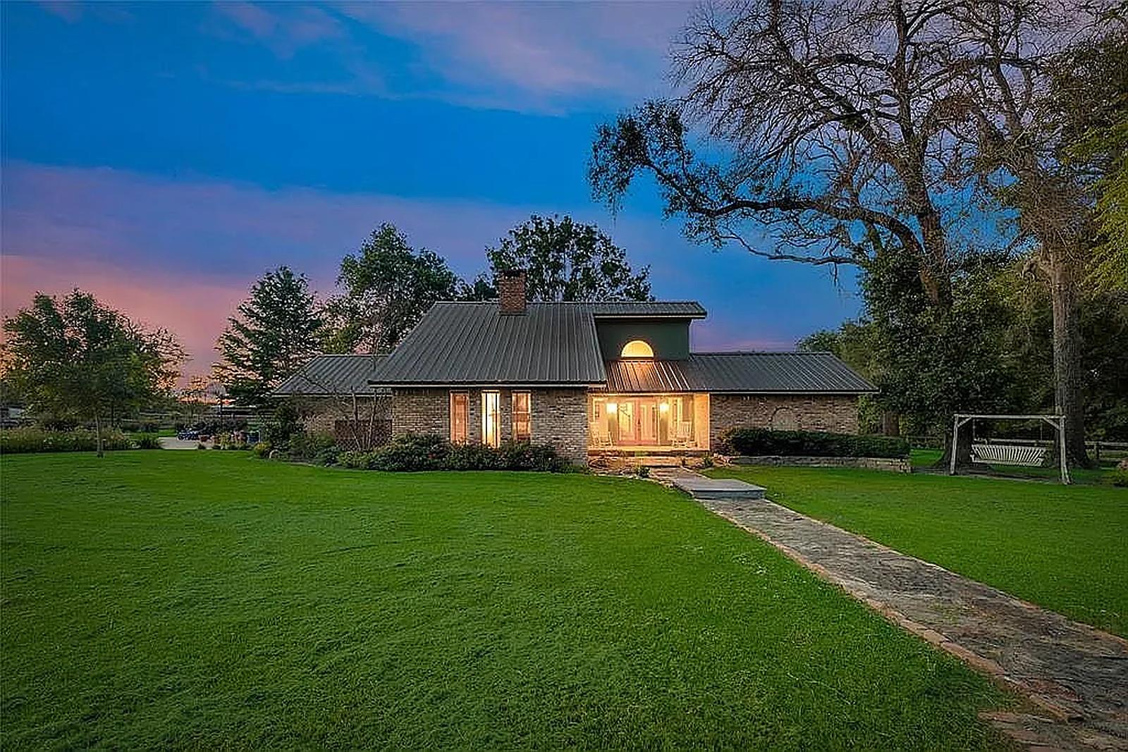 740 Fm 27 W, Streetman, TX 75859