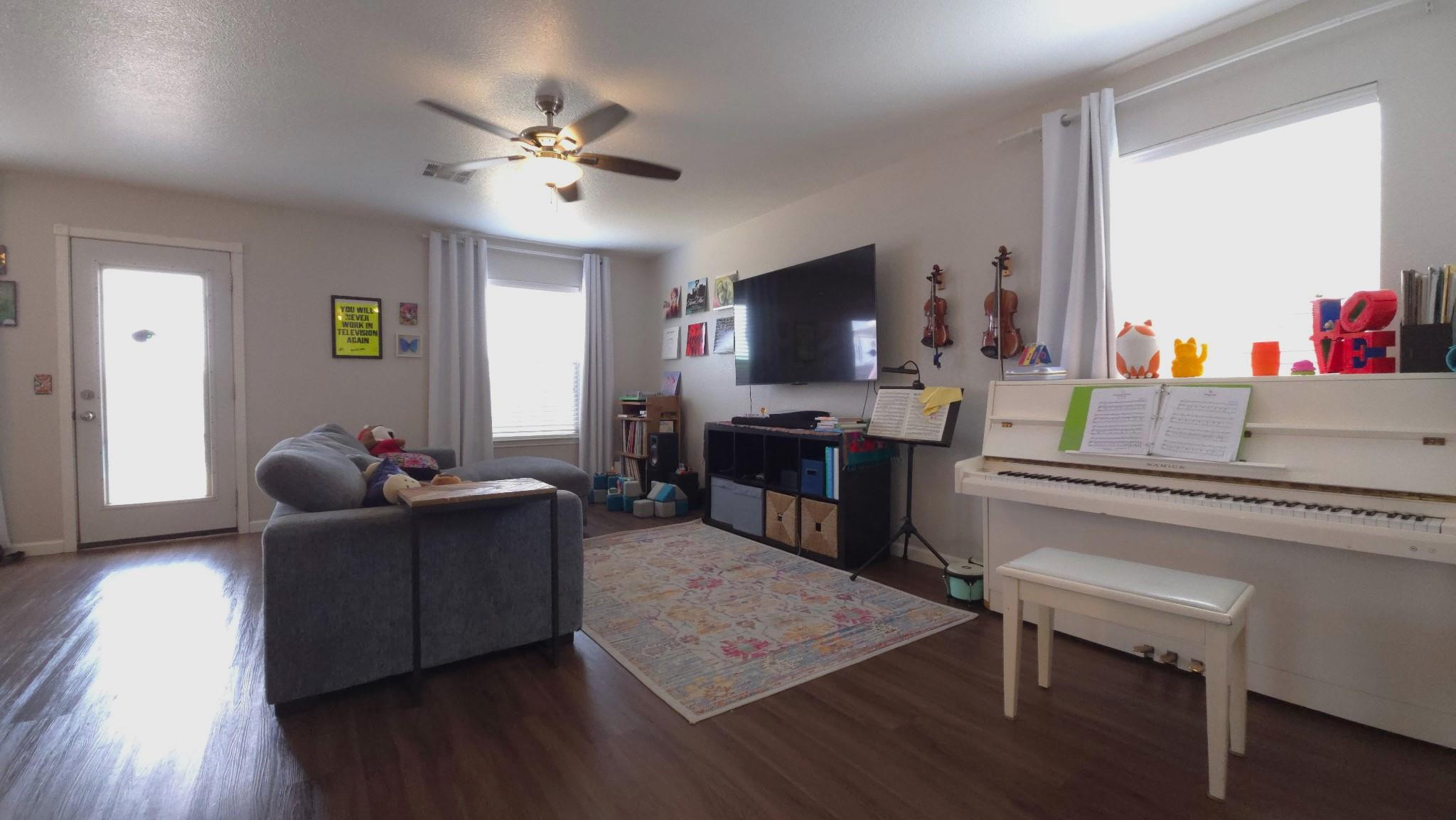 2405 Kale DR, Austin, TX 78725