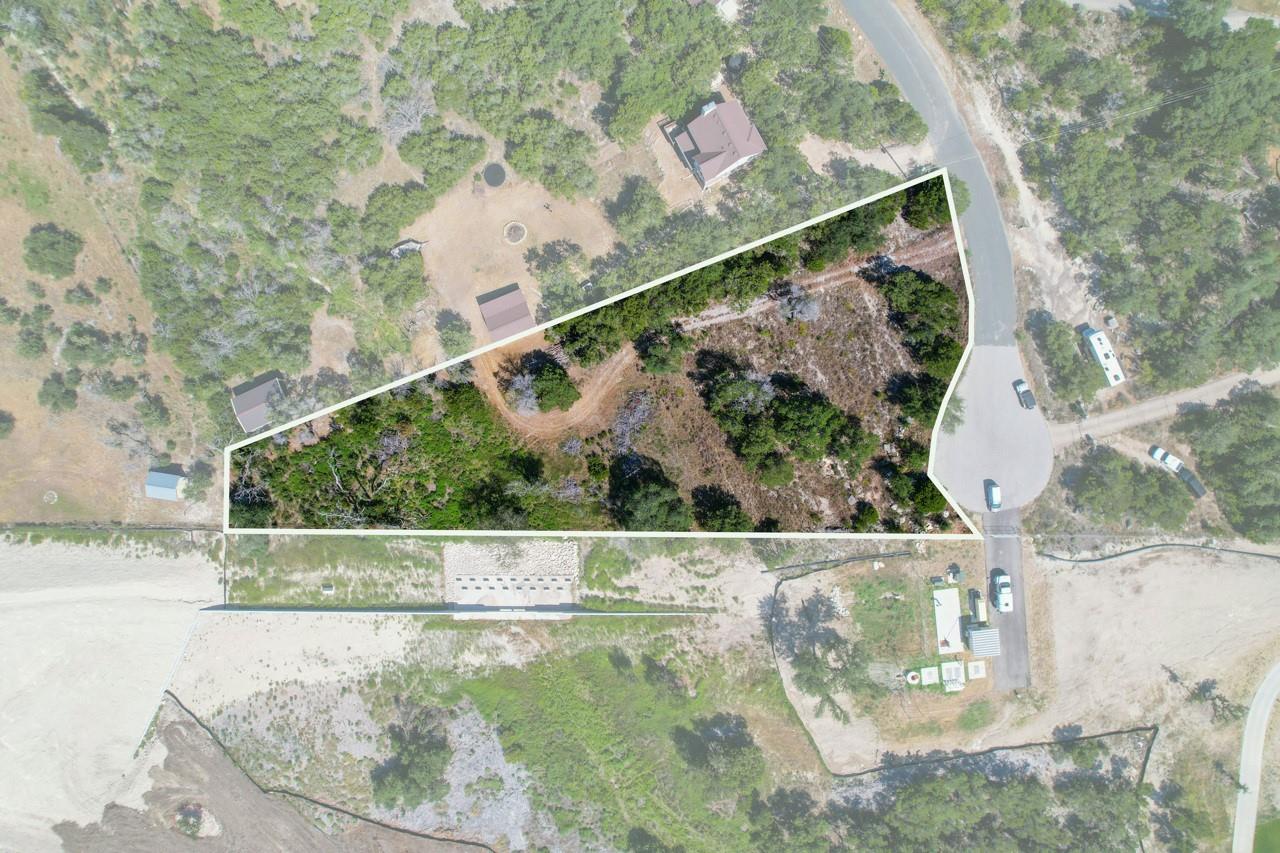 1102 Debco LN, Spicewood, TX 78669