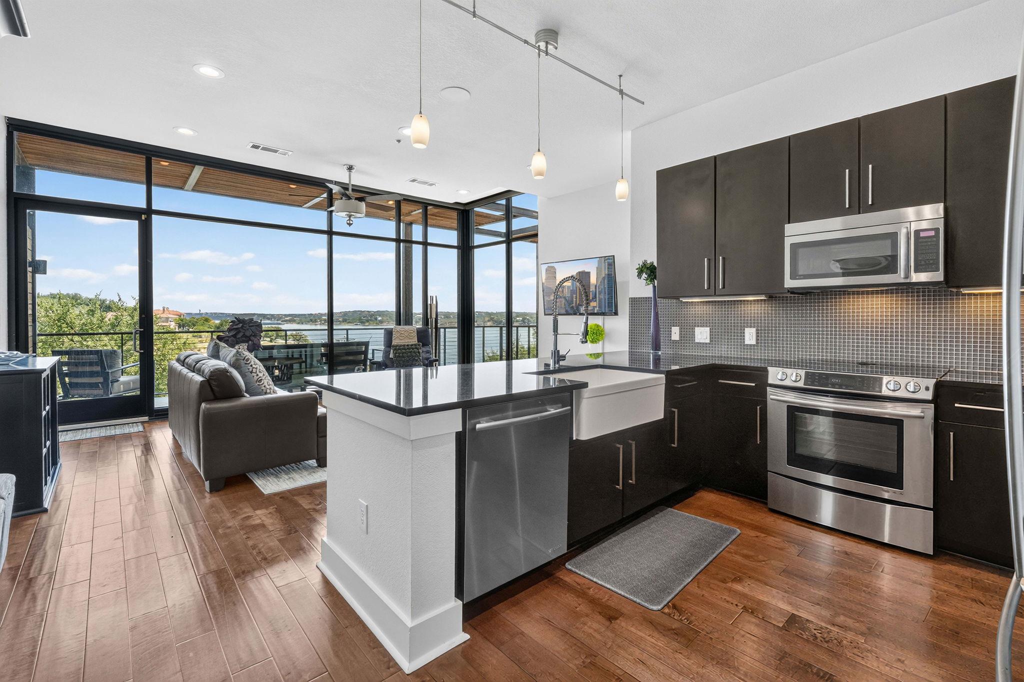1101 Ivean Pearson RD #C207, Lago Vista, TX 78645