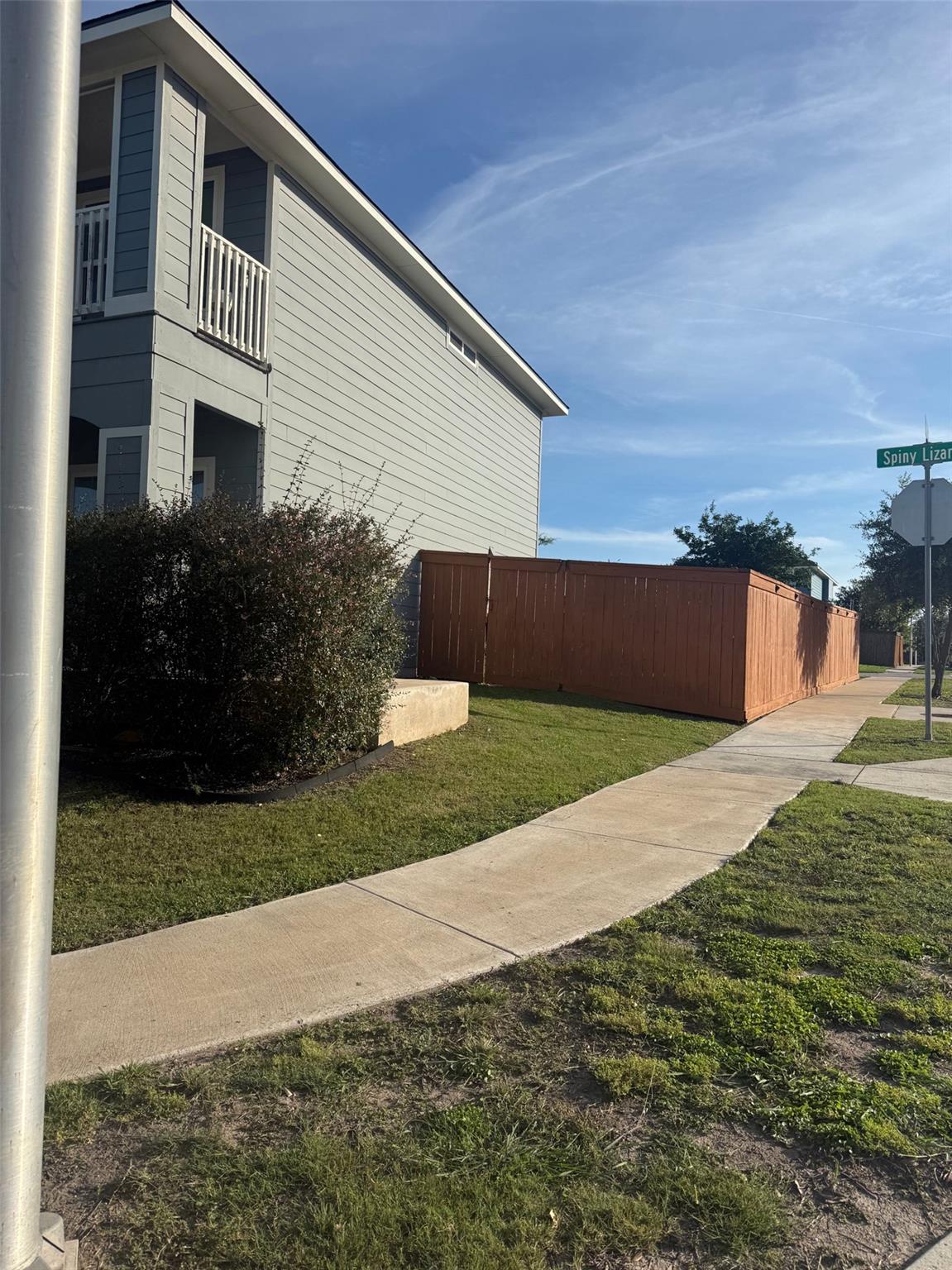 404 Spiny Lizard LN, San Marcos, TX 78666