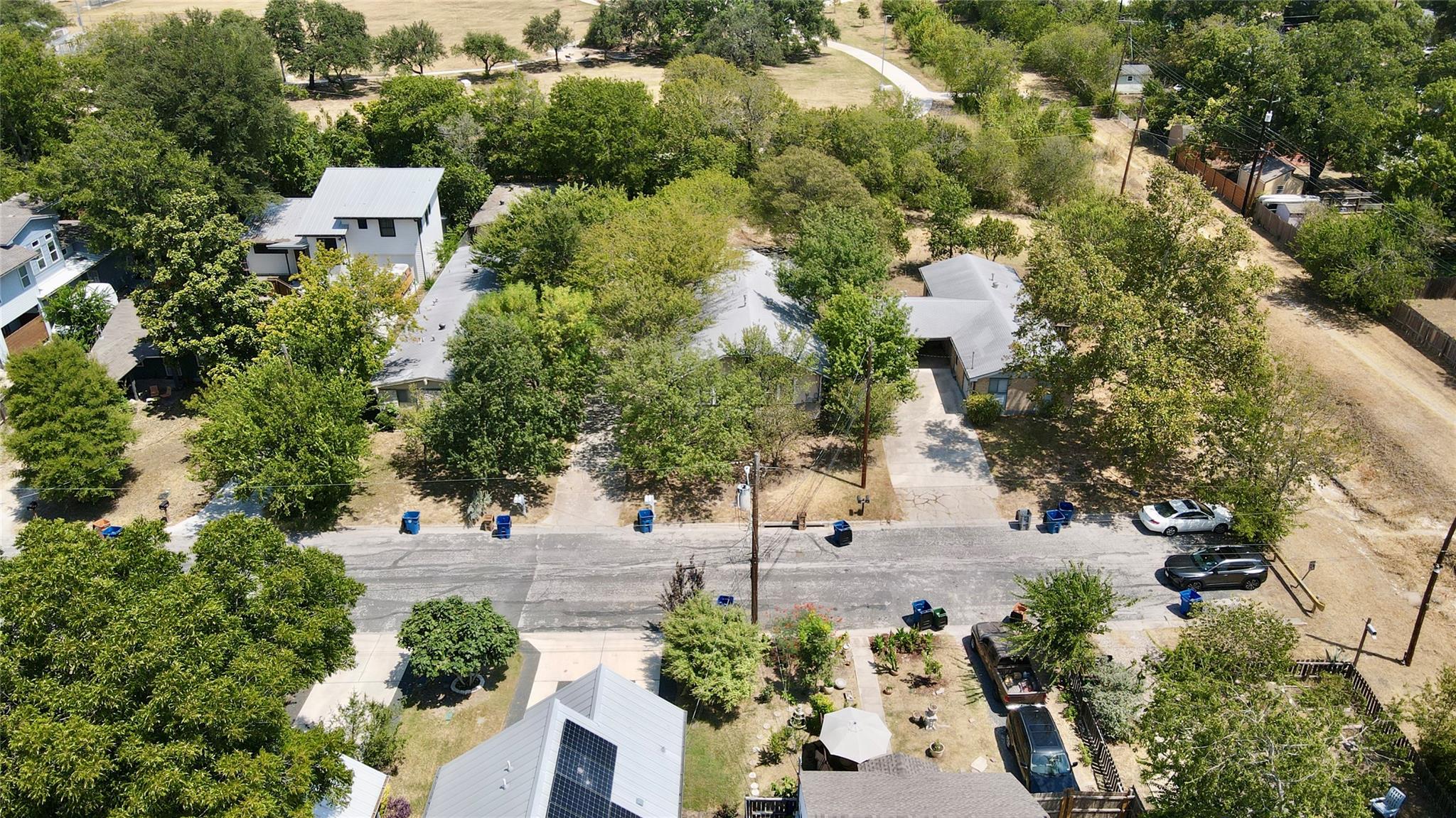 402 Swanee DR, Austin, TX 78752