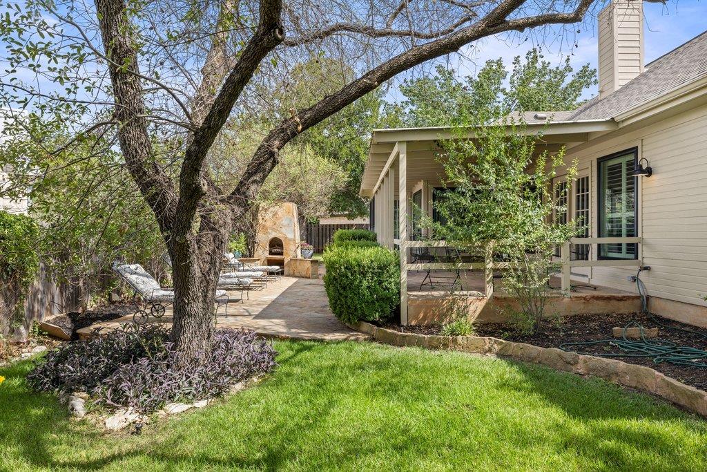 206 Phlox DR, Lakeway, TX 78734