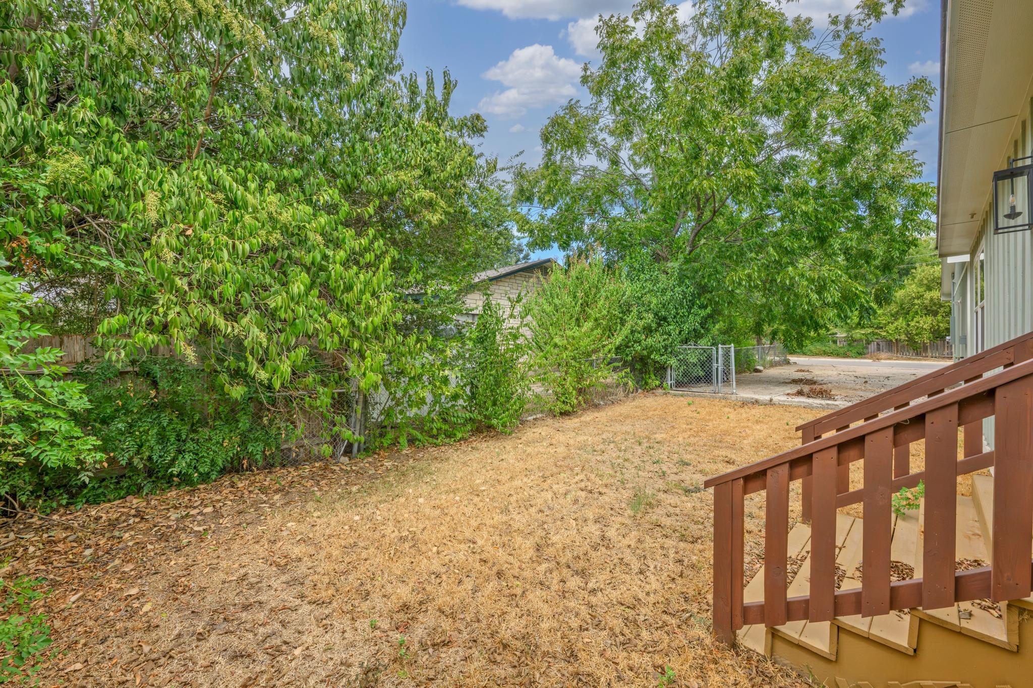 2102 S Church ST, Georgetown, TX 78626