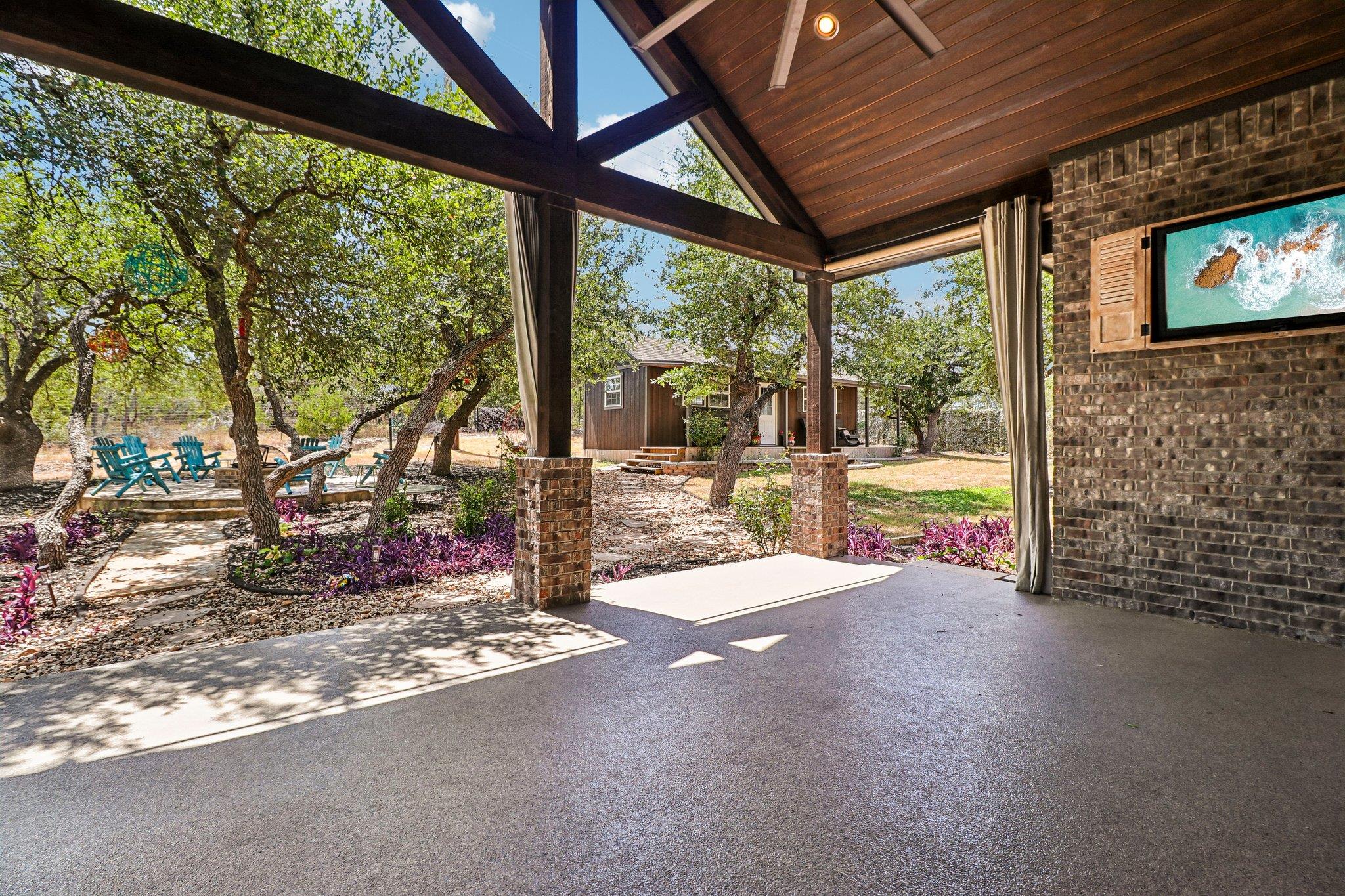 238 Jenn CV, Dripping Springs, TX 78620