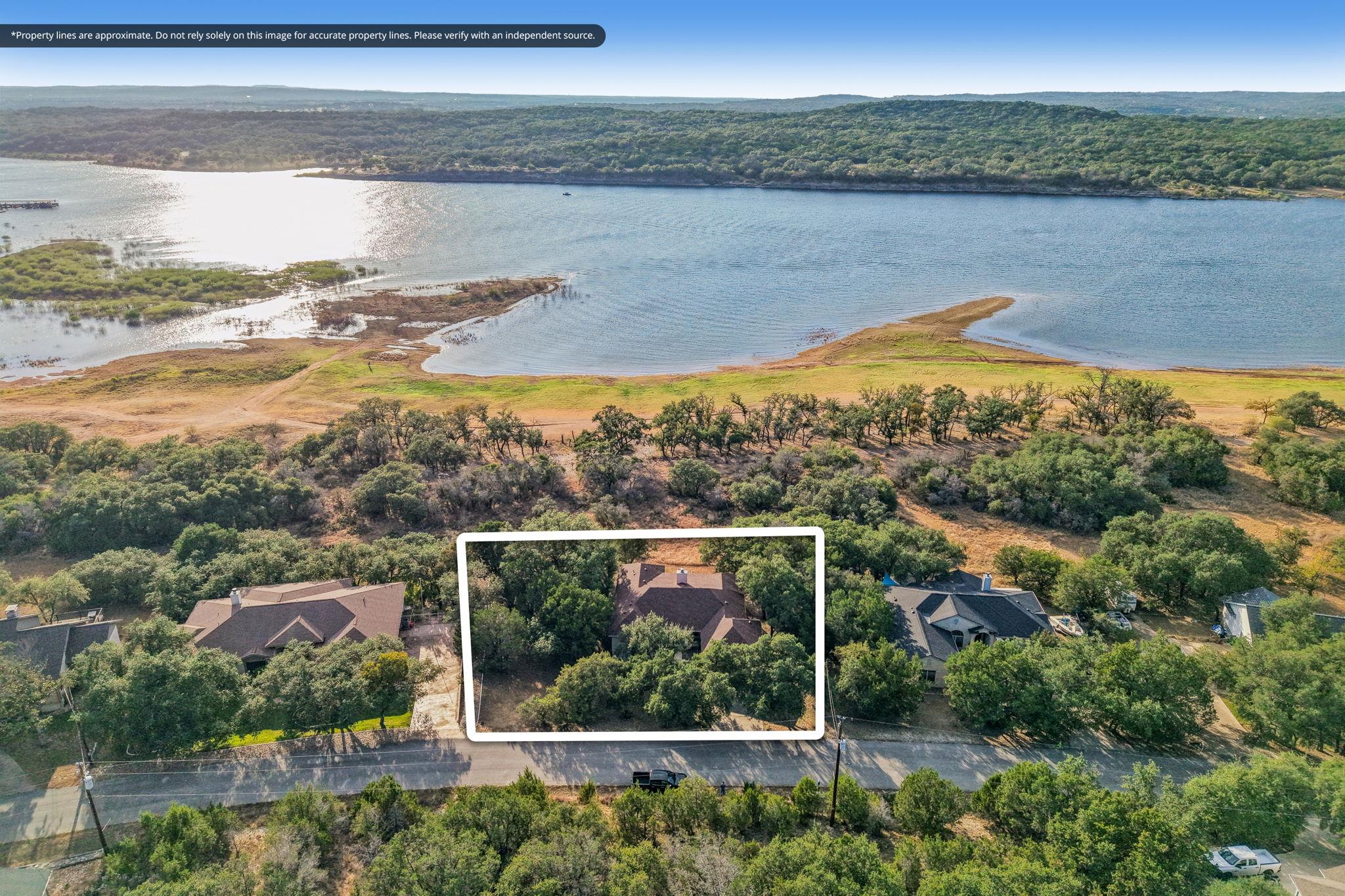 21513 Lakefront DR, Lago Vista, TX 78645
