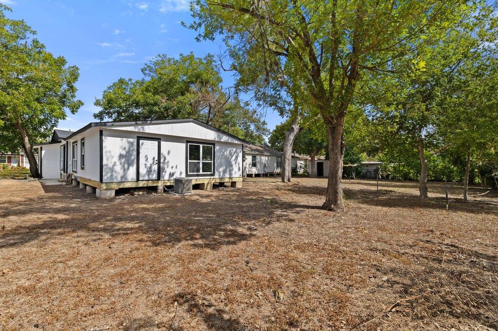 606 Barbara DR, San Marcos, TX 78666