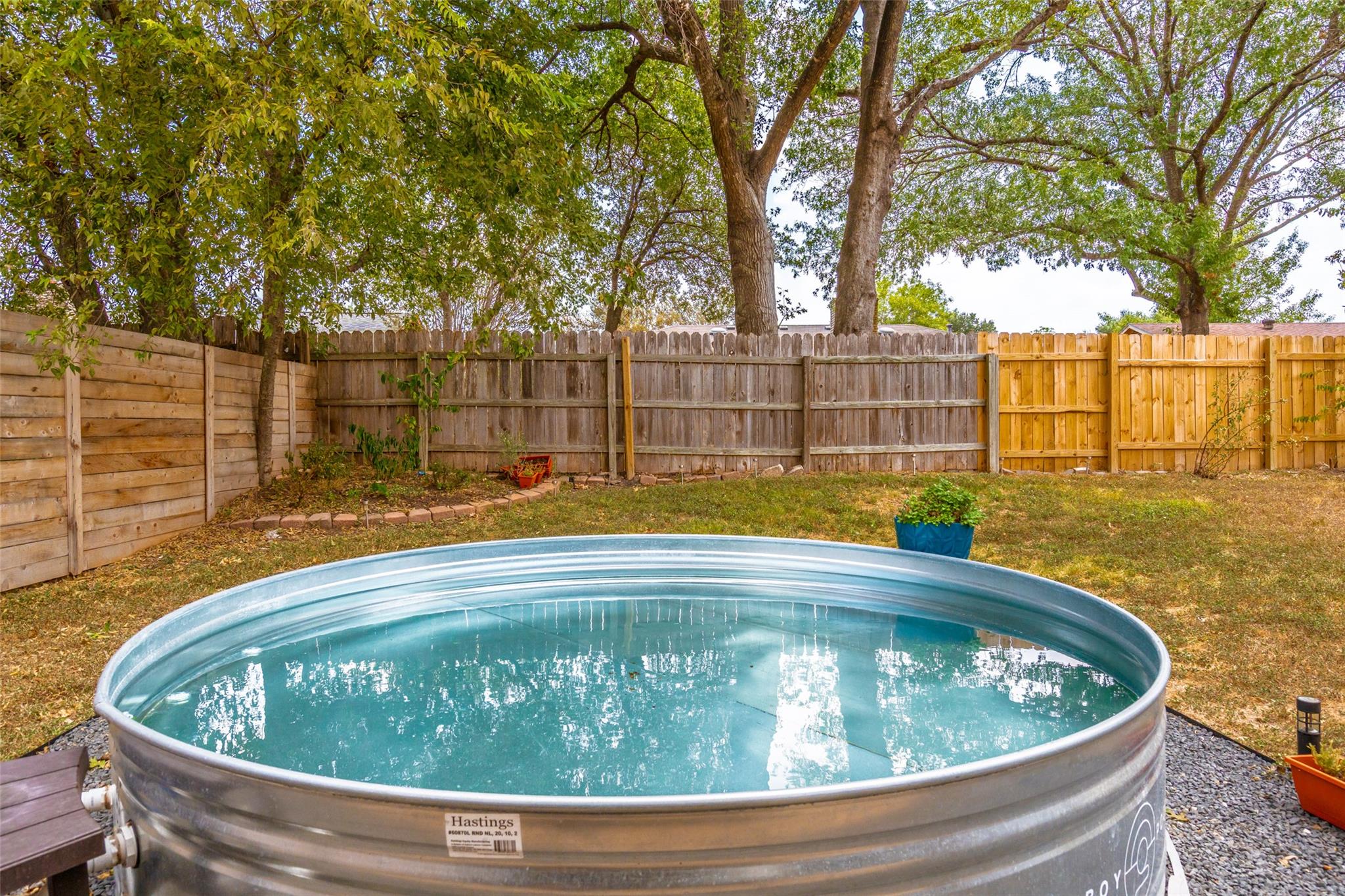 10201 Parkfield DR, Austin, TX 78758
