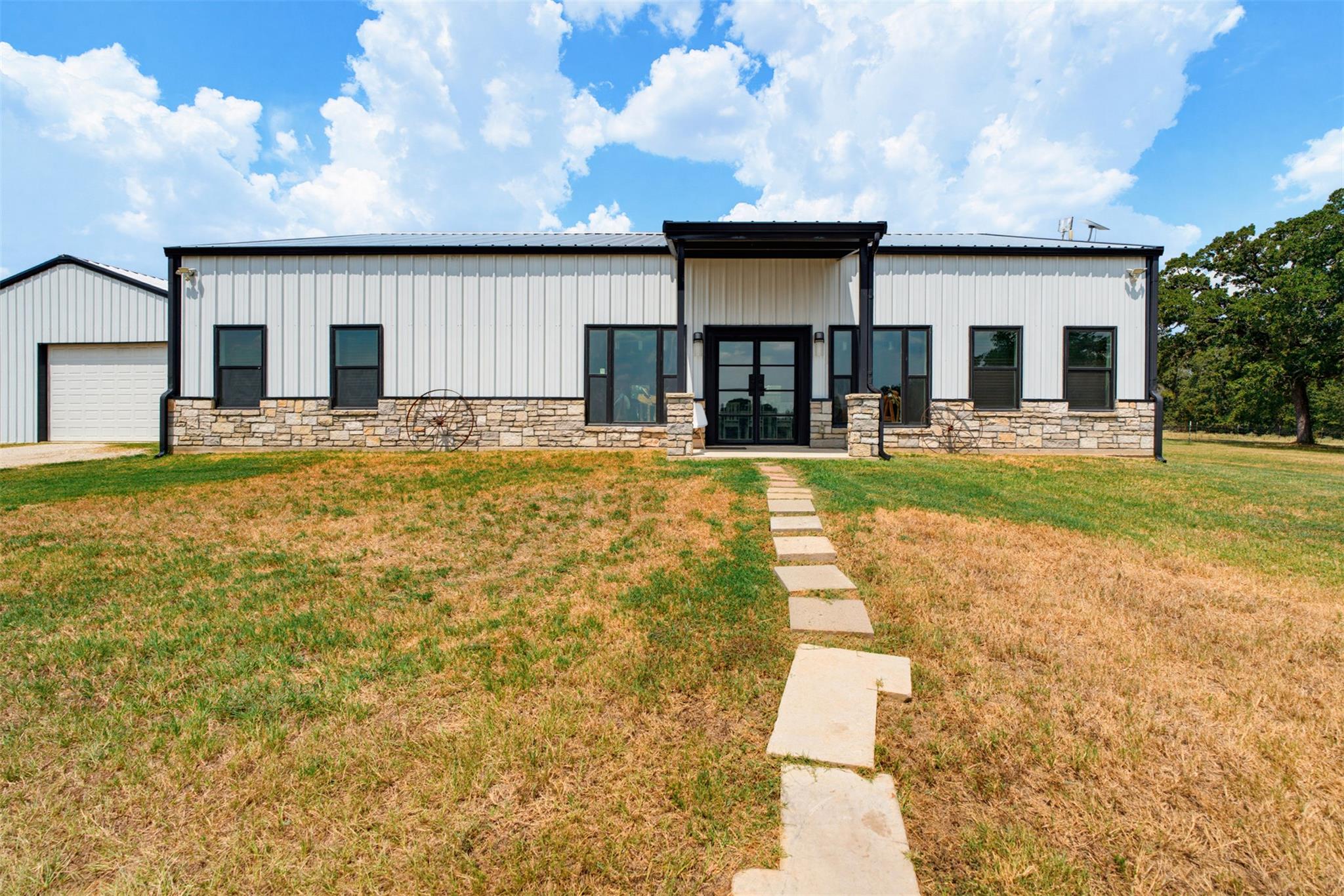 16905 Fm 112, Thrall, TX 76578