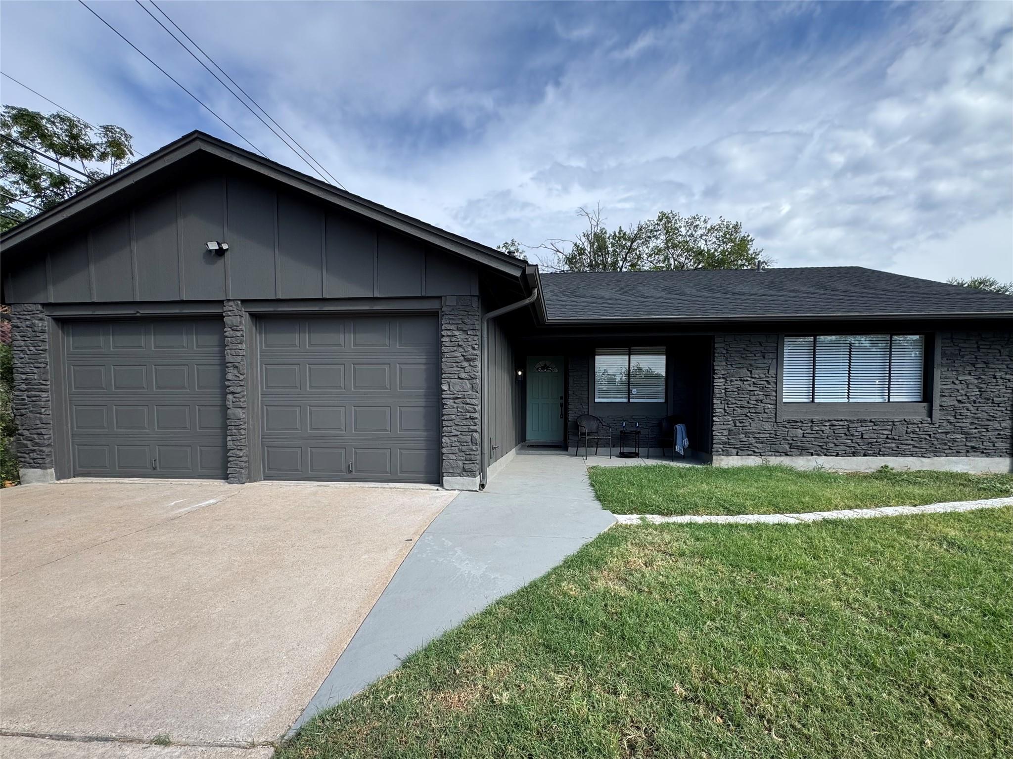 7001 Watchwood DR, Austin, TX 78745