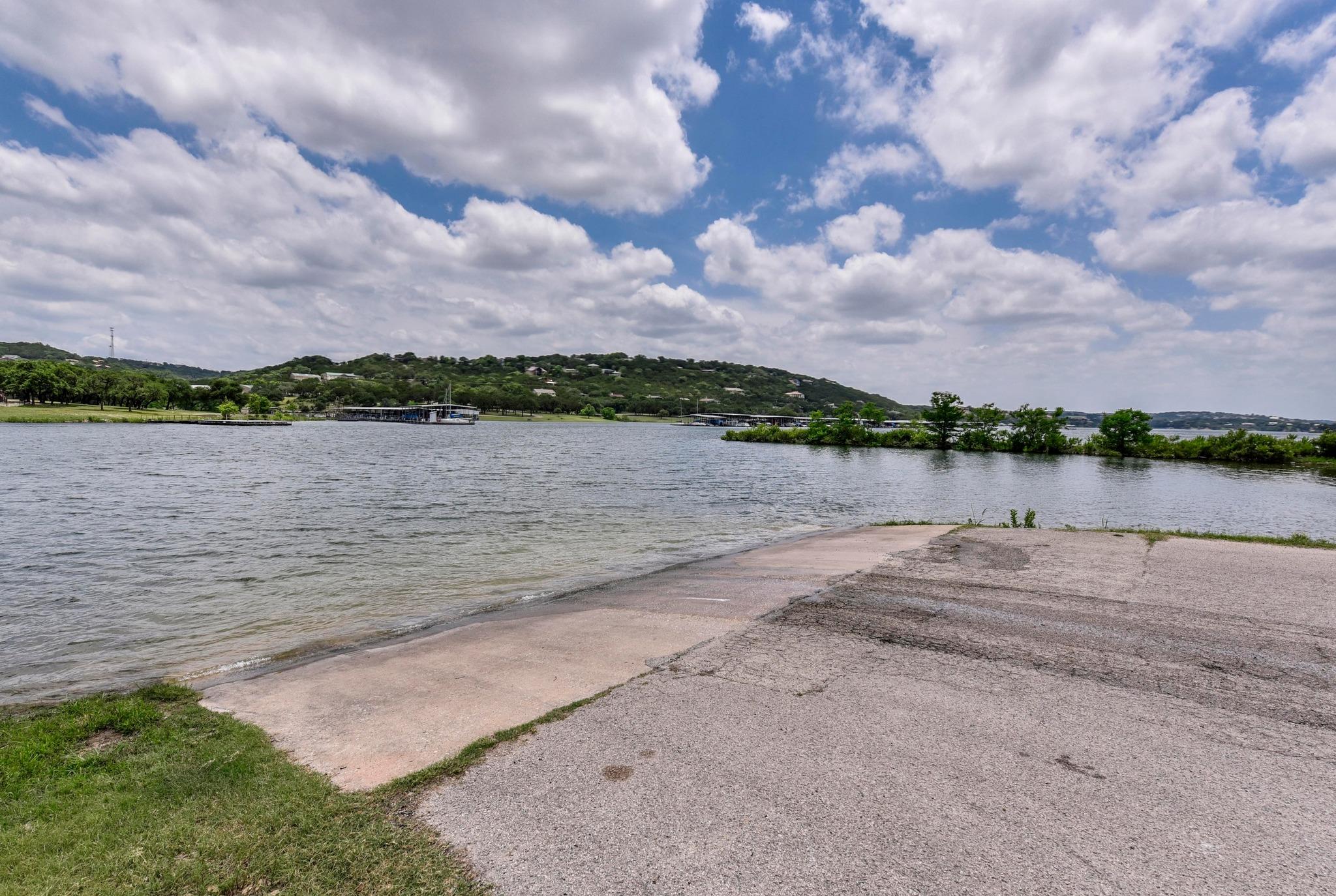 21720 Crystal Way, Lago Vista, TX 78645