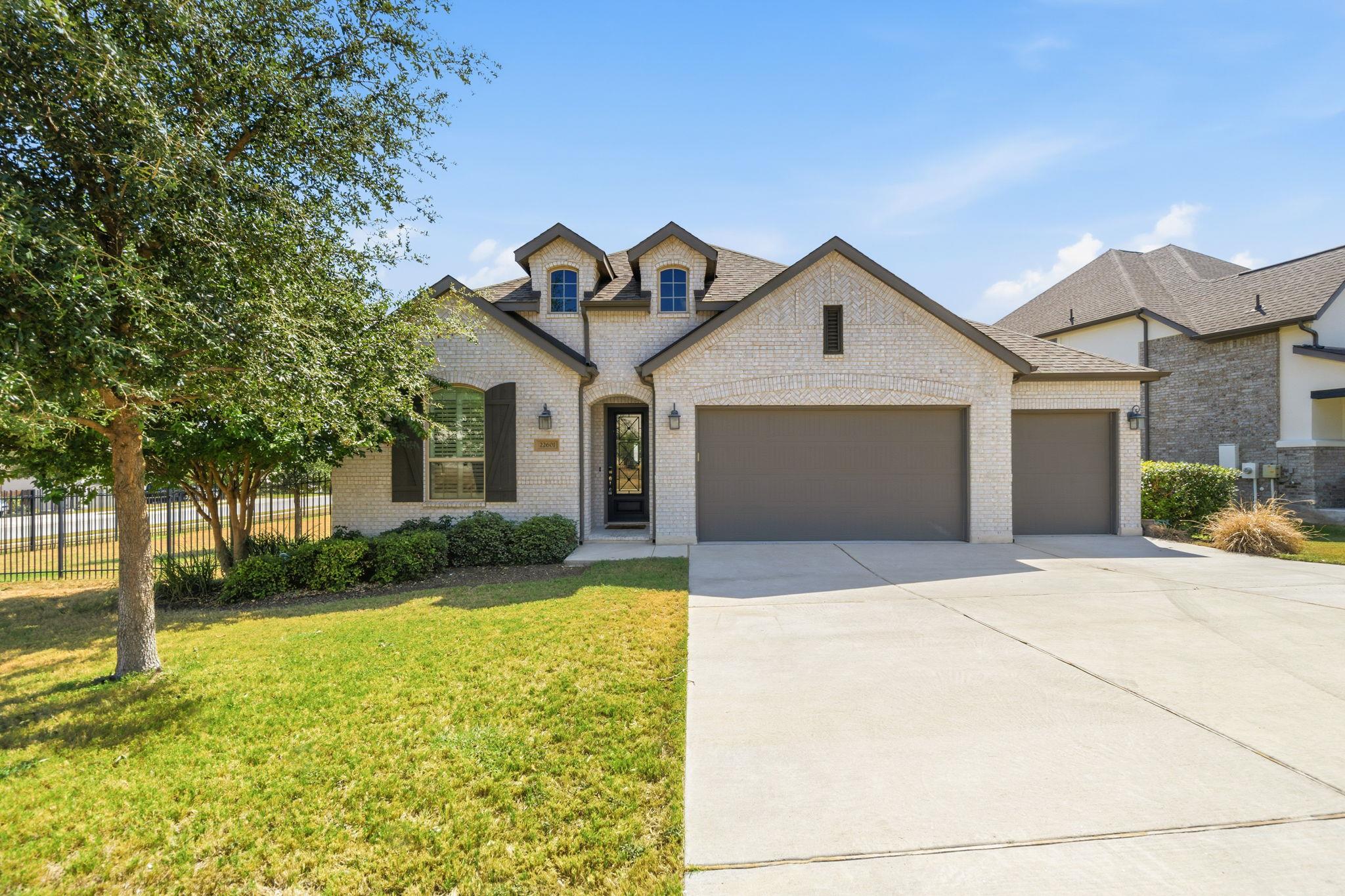22601 Maidengrass LN, Lago Vista, TX 78645