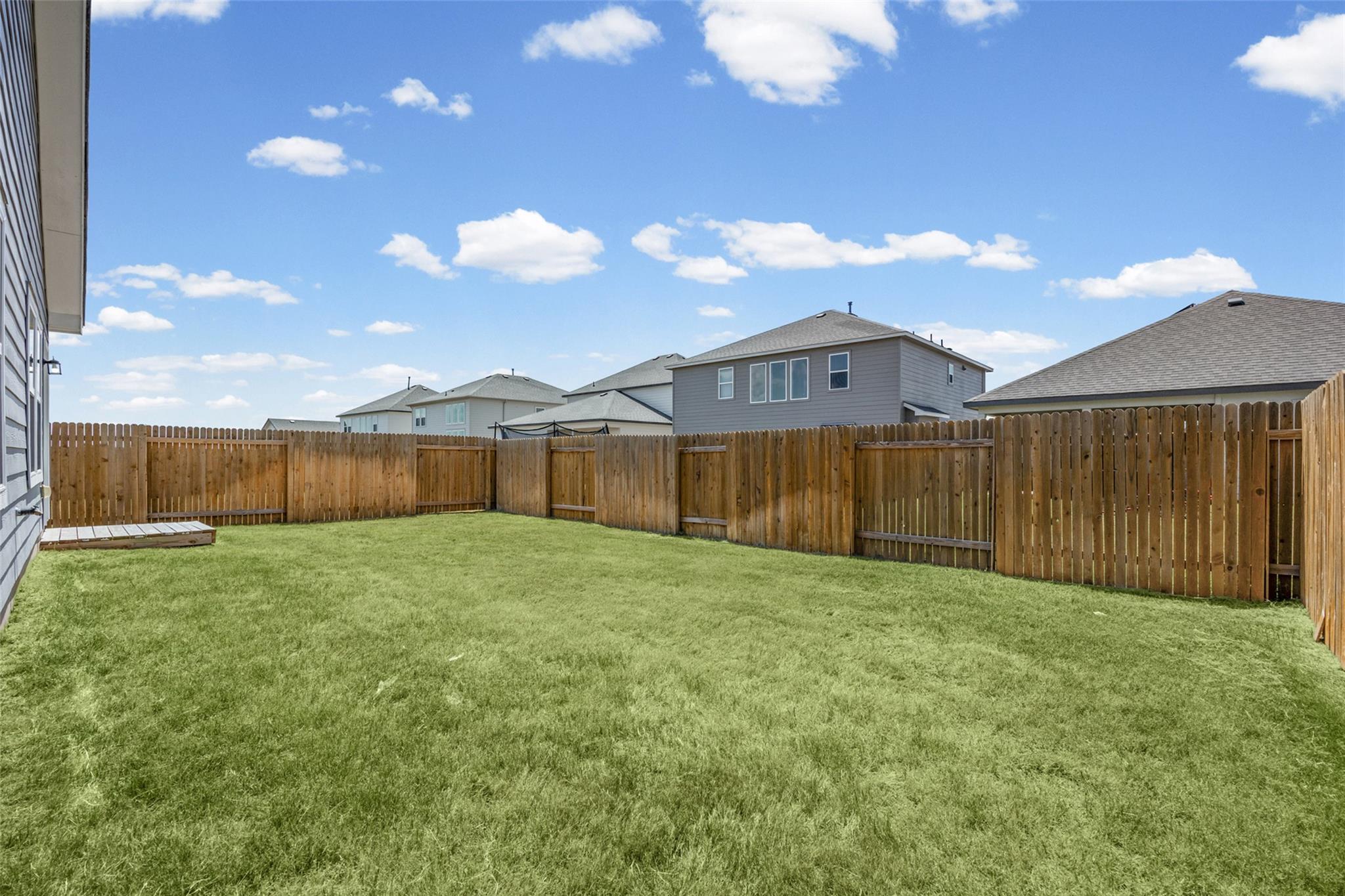 245 Ironshoe TRL, Liberty Hill, TX 78642