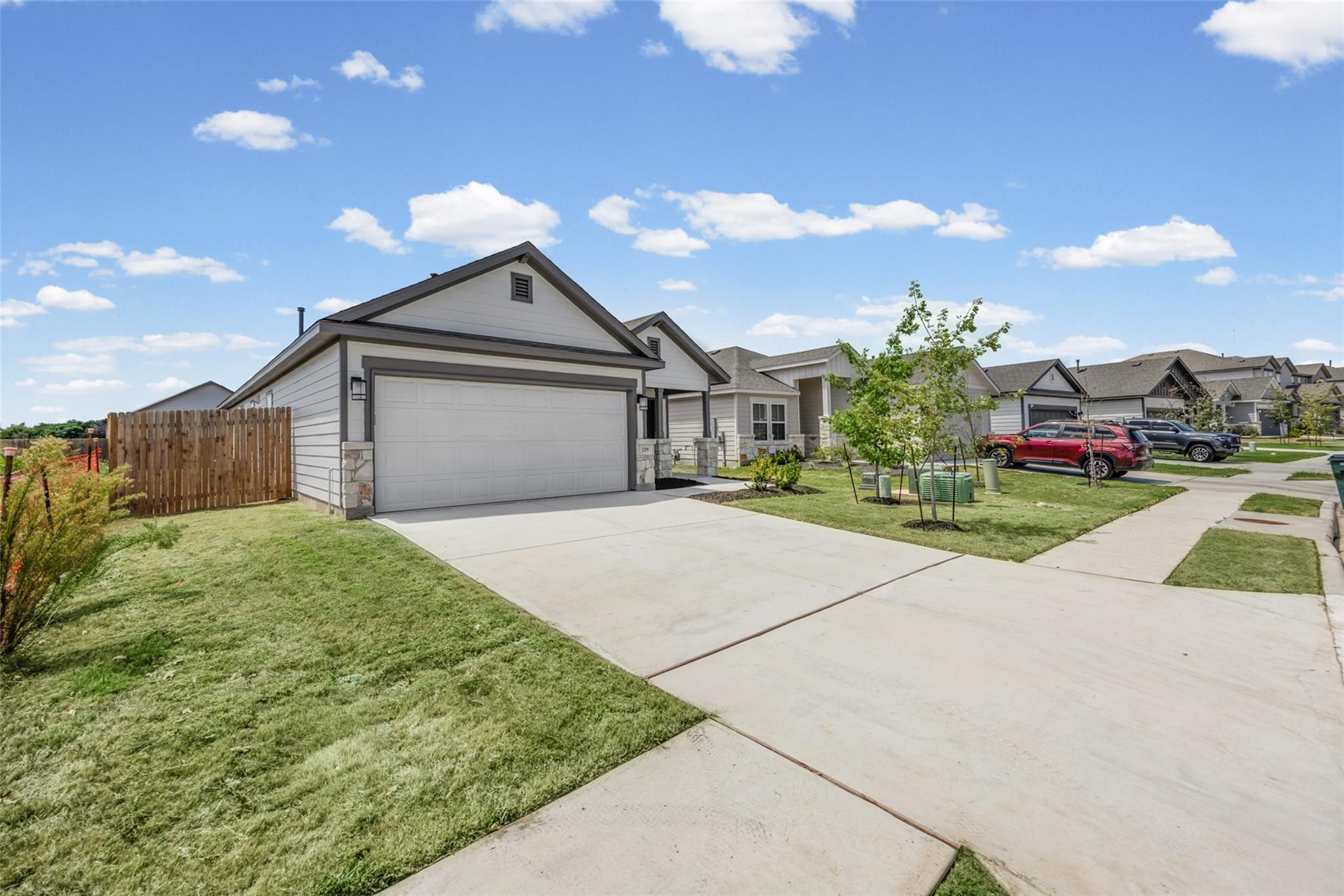 229 Ironshoe TRL, Liberty Hill, TX 78642