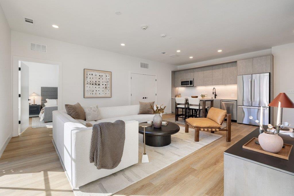 4315 S Congress Ave #411, Austin, TX 78745