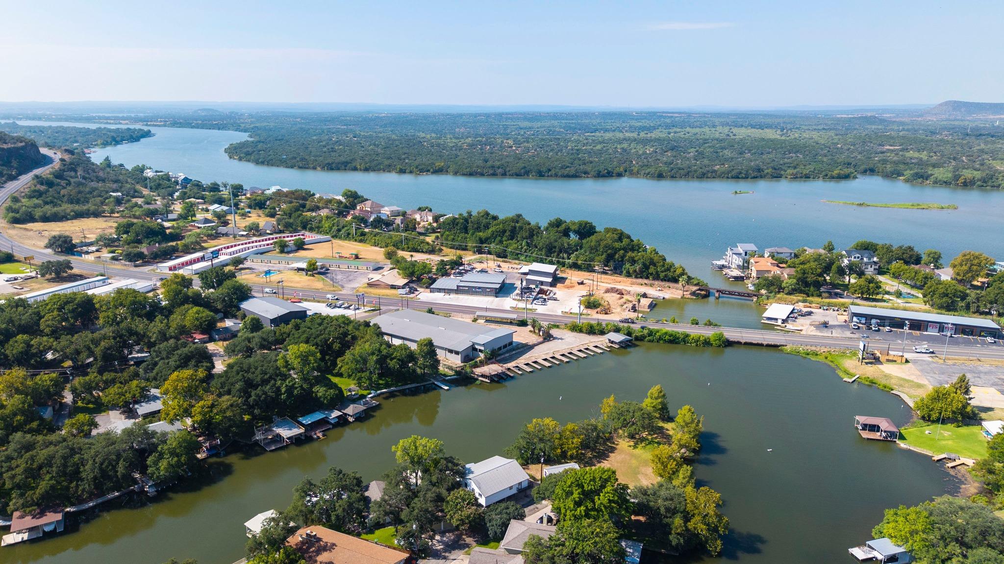 1517 County Road 132a RD, Kingsland, TX 78639