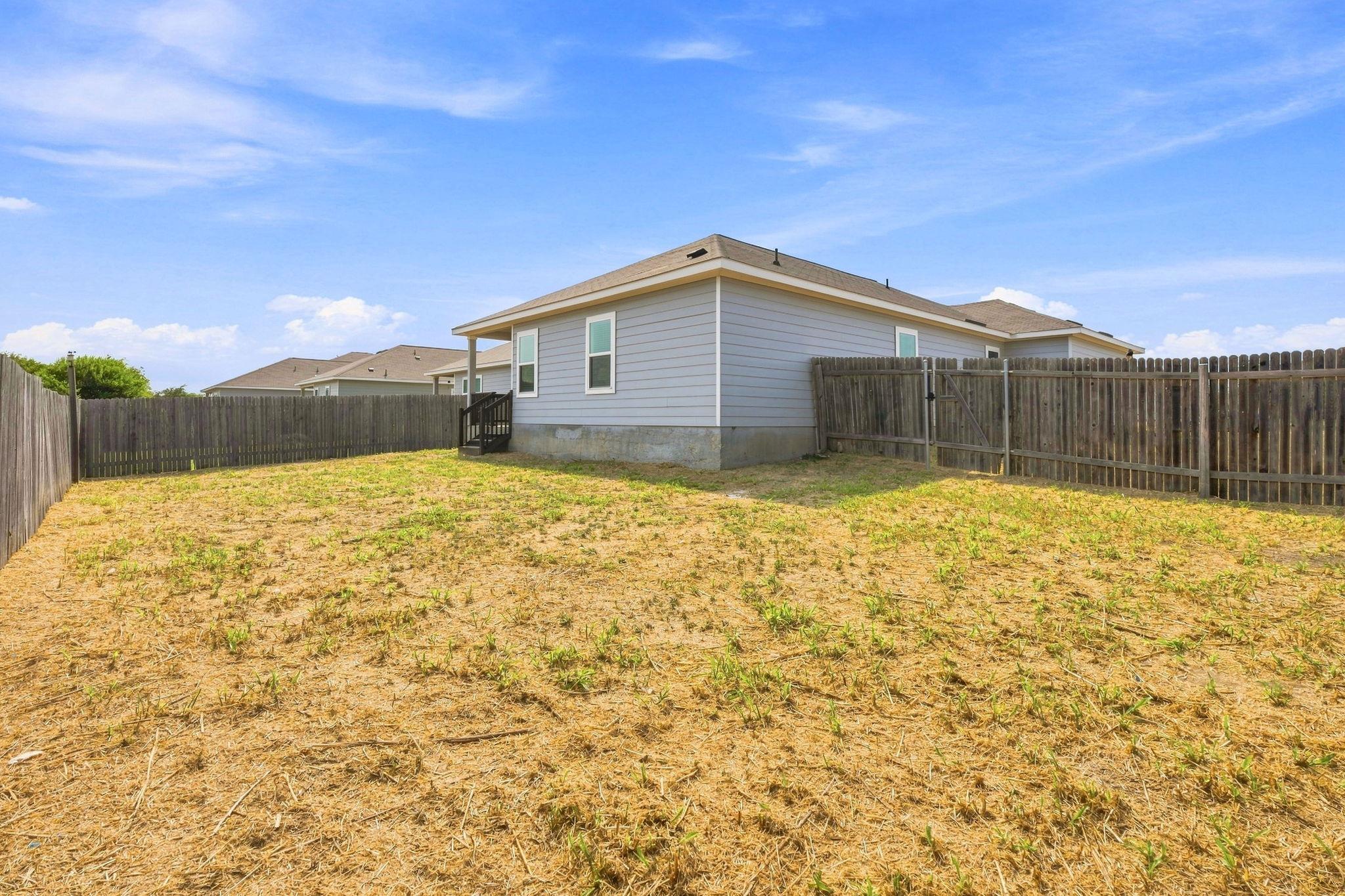 275 Shiro DR, Kyle, TX 78640